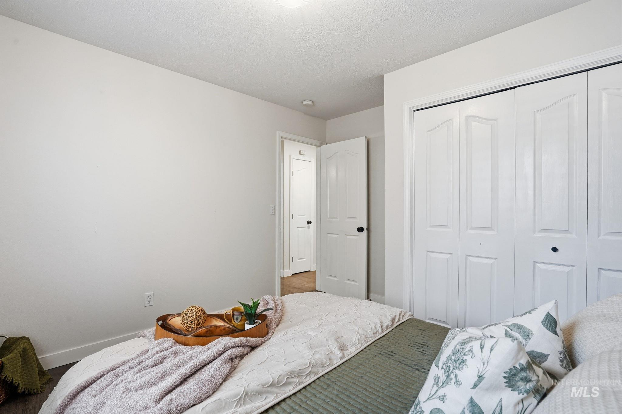 3525 S Annette Ave, Boise, Idaho 83705, 3 Bedrooms, 2 Bathrooms, Residential For Sale, Price $459,000,MLS 98971673