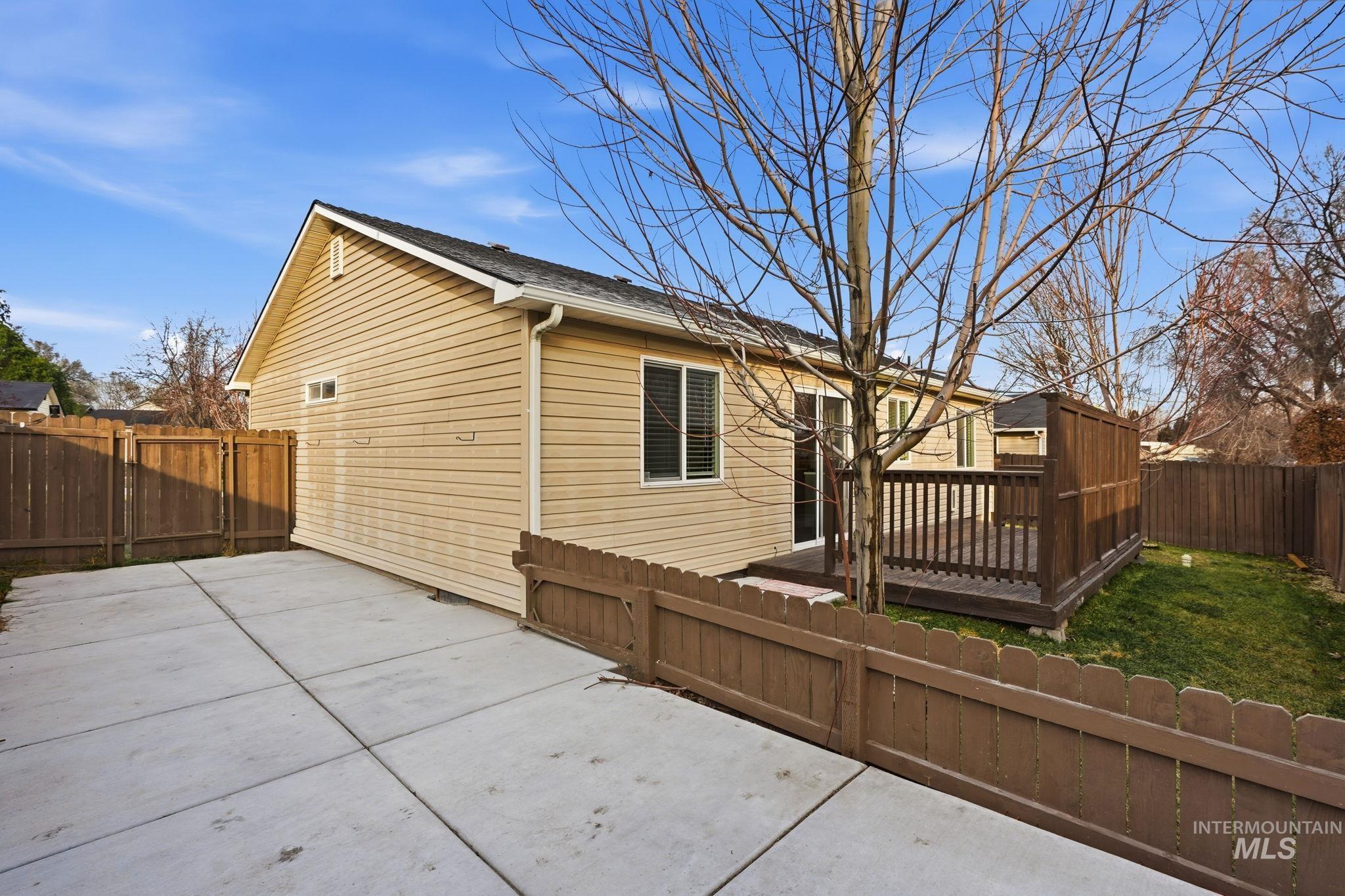 3525 S Annette Ave, Boise, Idaho 83705, 3 Bedrooms, 2 Bathrooms, Residential For Sale, Price $455,000,MLS 98971673