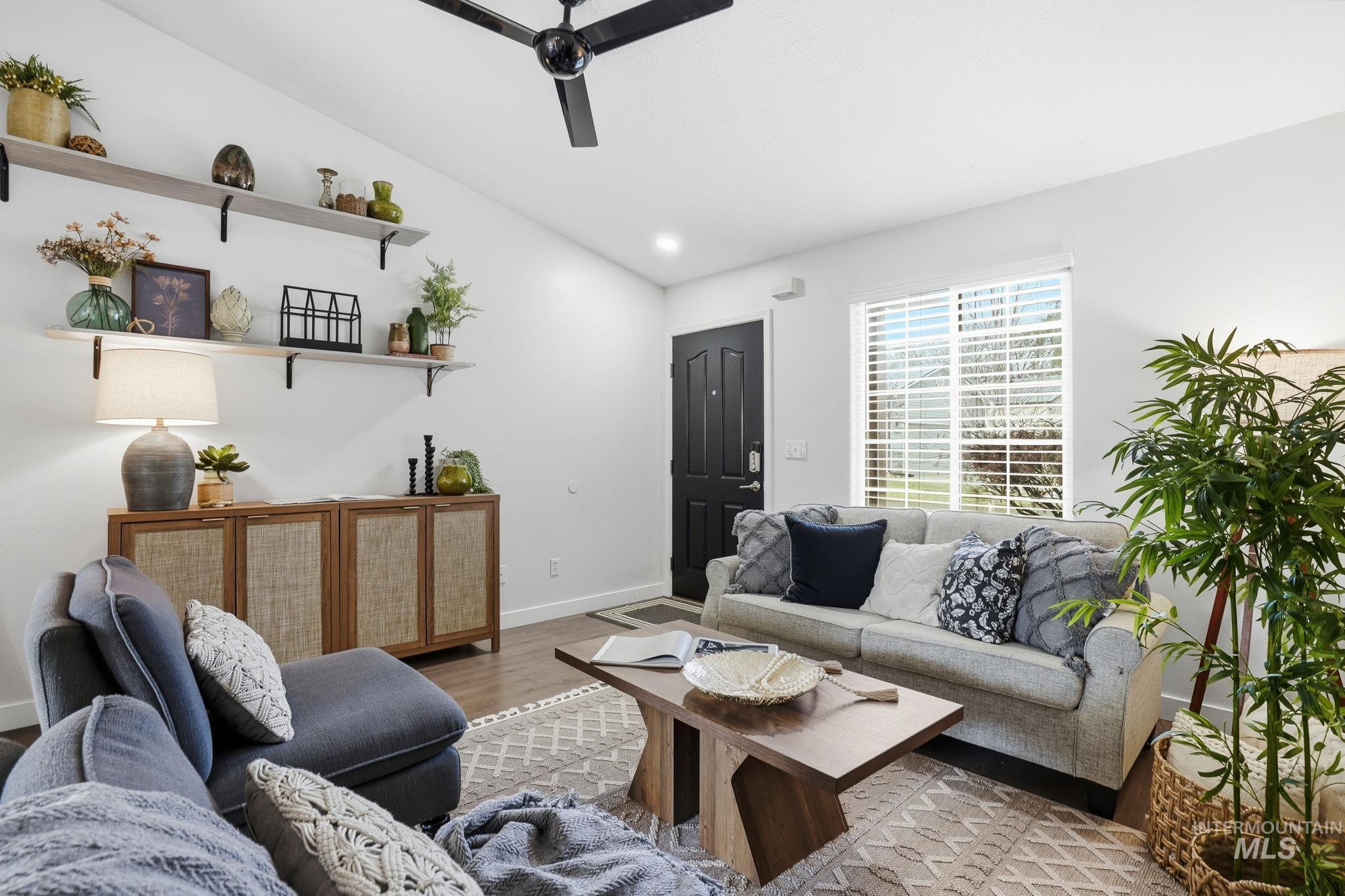 3525 S Annette Ave, Boise, Idaho 83705, 3 Bedrooms, 2 Bathrooms, Residential For Sale, Price $455,000,MLS 98971673