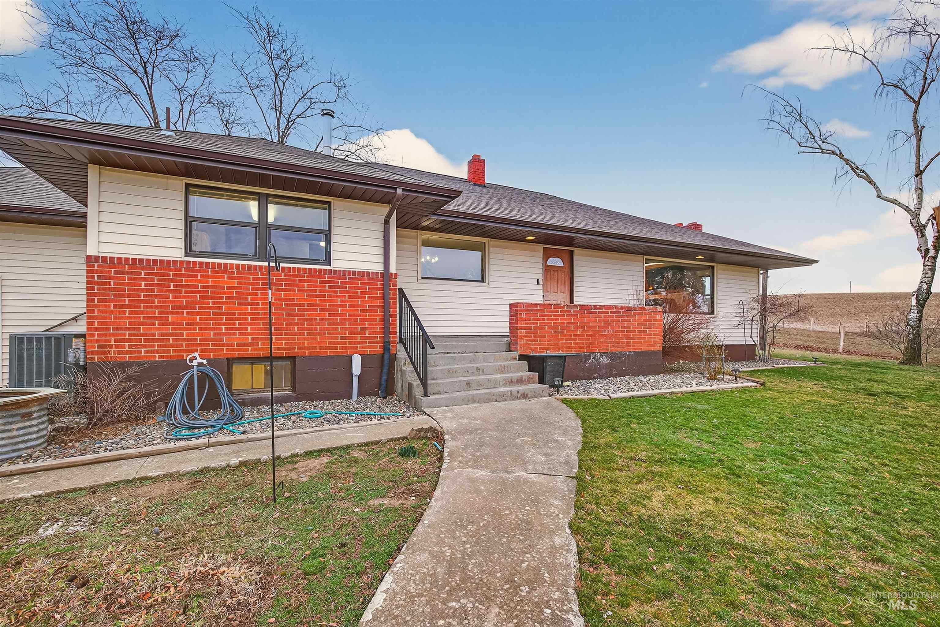 33785 South Road, Kendrick, Idaho 83537, 4 Bedrooms, 2 Bathrooms, Residential For Sale, Price $749,000,MLS 98971674