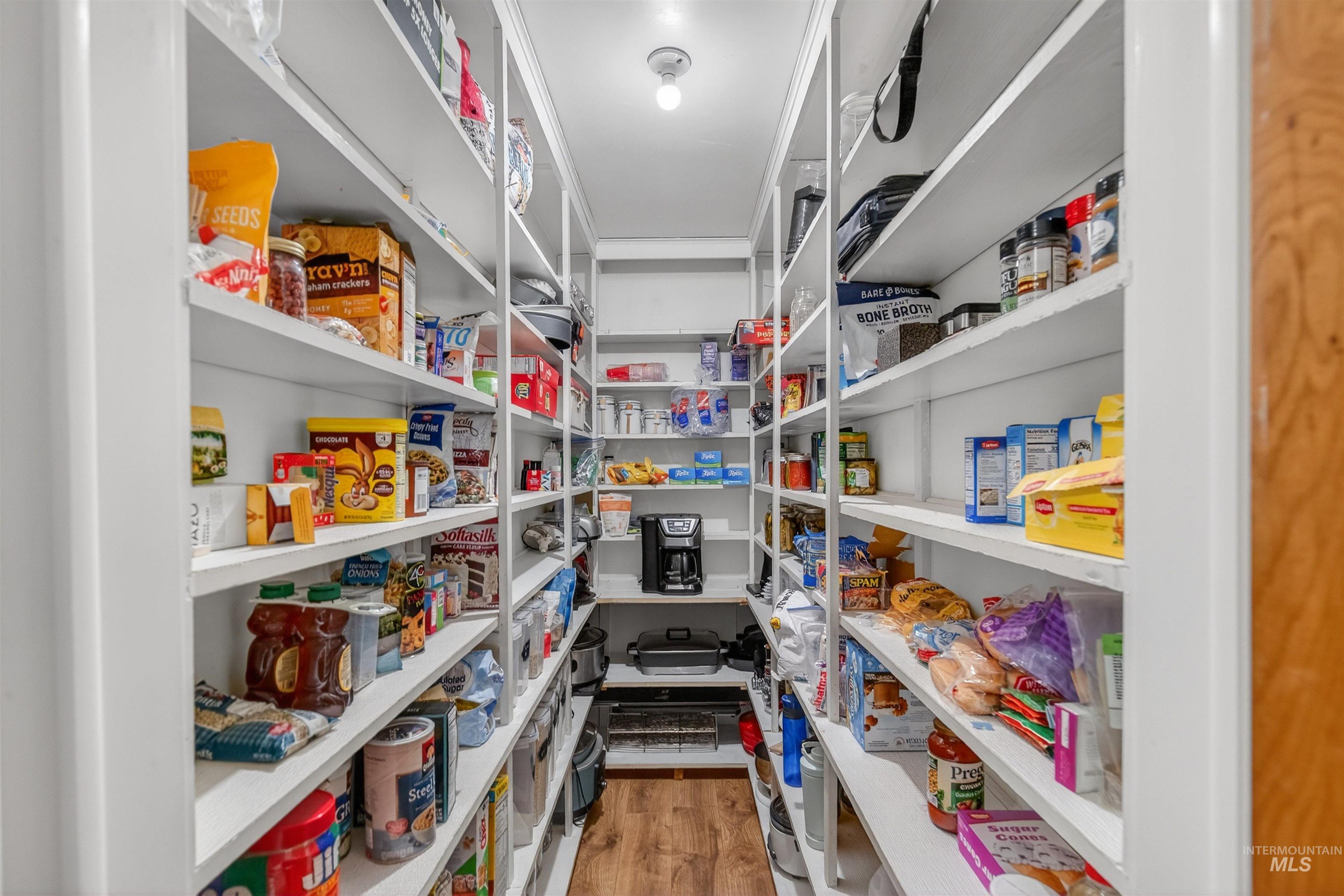 33785 South Road, Kendrick, Idaho 83537, 4 Bedrooms, 2 Bathrooms, Residential For Sale, Price $749,000,MLS 98971674