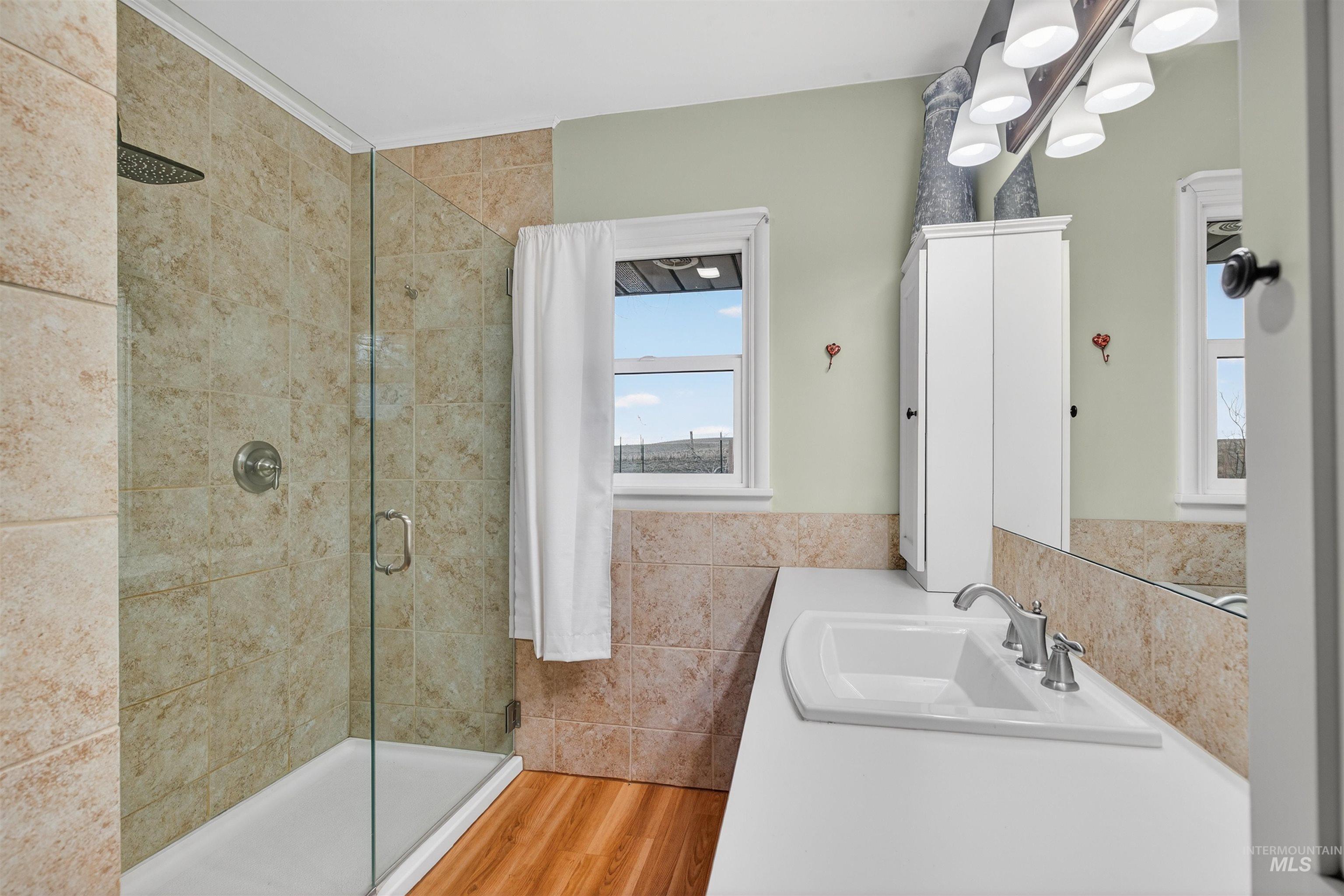 33785 South Road, Kendrick, Idaho 83537, 4 Bedrooms, 2 Bathrooms, Residential For Sale, Price $749,000,MLS 98971674