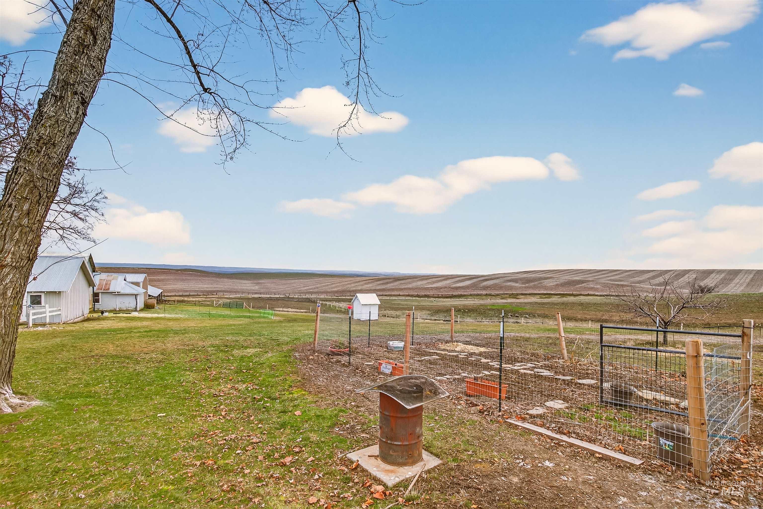 33785 South Road, Kendrick, Idaho 83537, 4 Bedrooms, 2 Bathrooms, Residential For Sale, Price $749,000,MLS 98971674