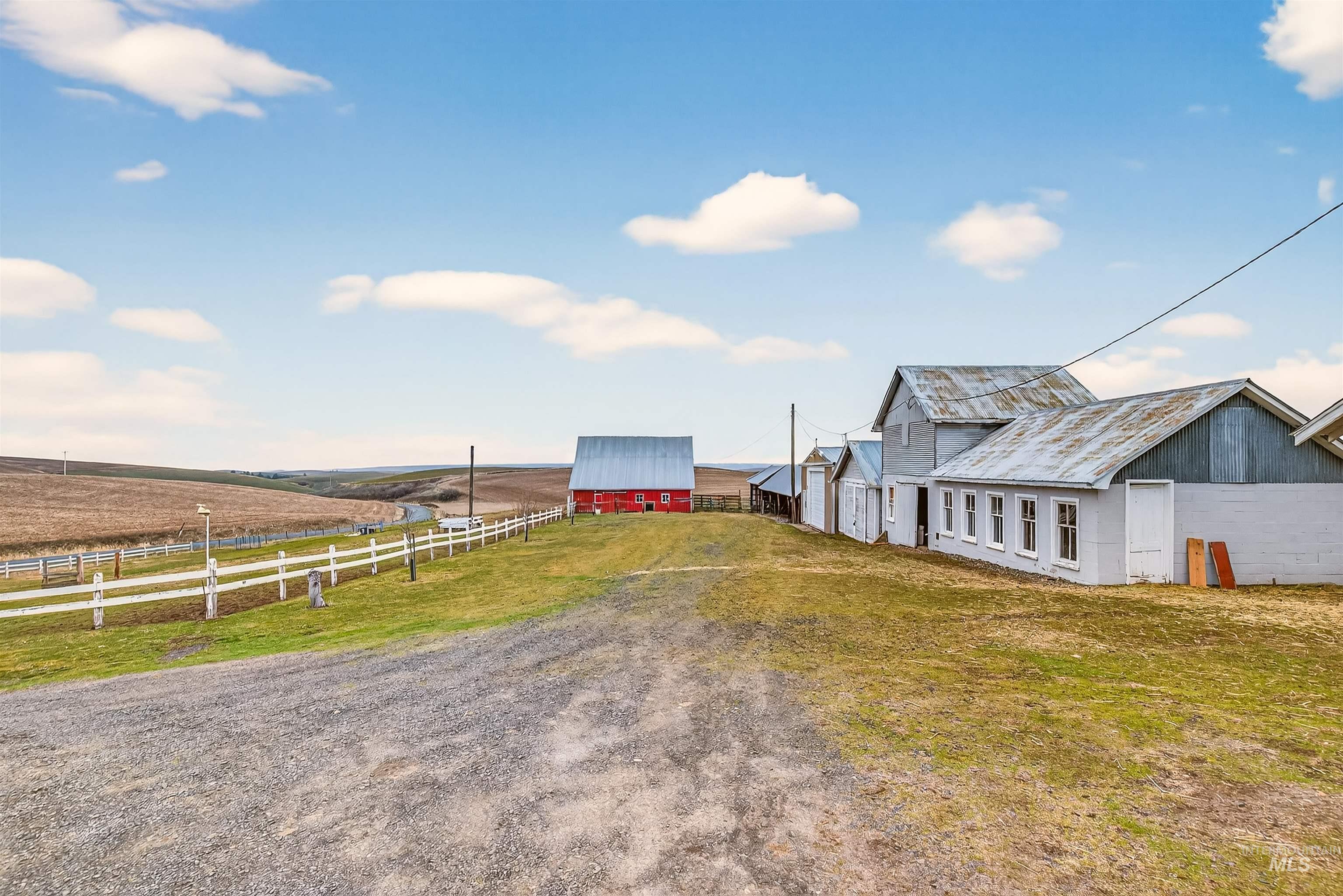 33785 South Road, Kendrick, Idaho 83537, 4 Bedrooms, 2 Bathrooms, Residential For Sale, Price $749,000,MLS 98971674