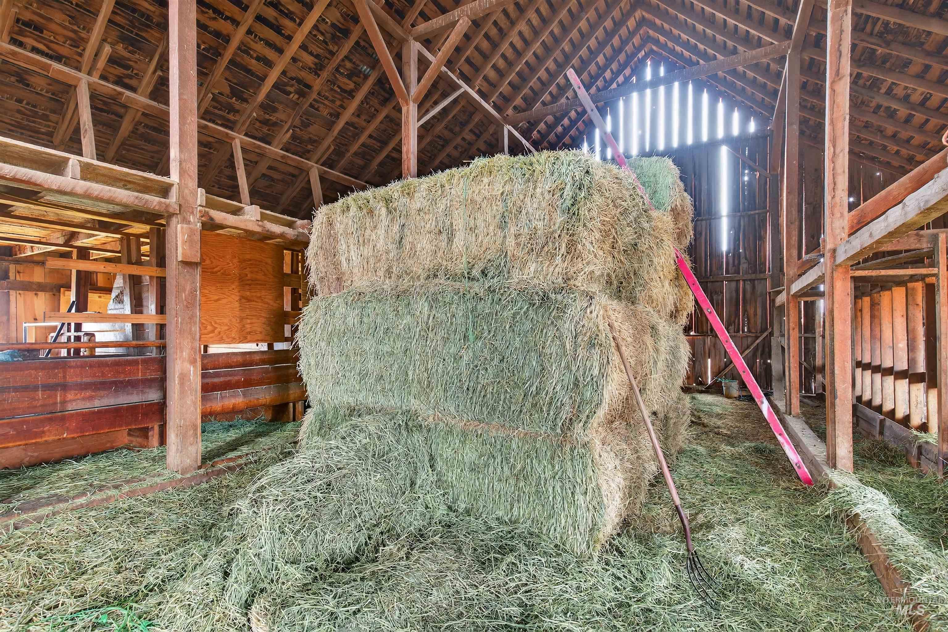 33785 South Road, Kendrick, Idaho 83537, 4 Bedrooms, 2 Bathrooms, Residential For Sale, Price $749,000,MLS 98971674