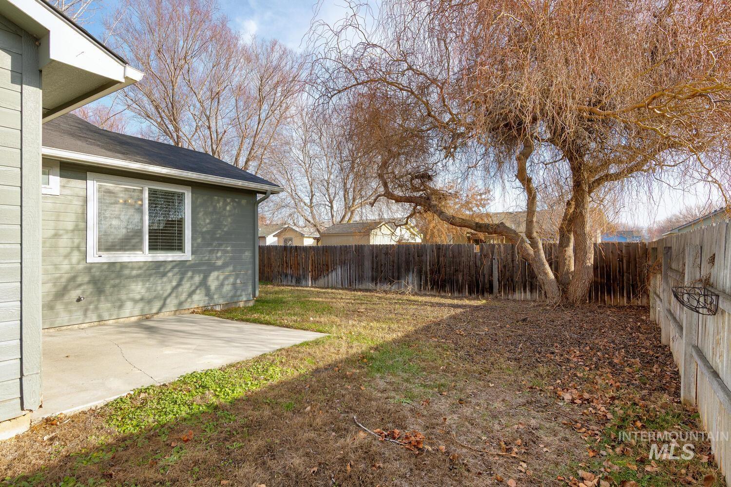 816 Sioux Ave, Emmett, Idaho 83617-4011, 3 Bedrooms, 2 Bathrooms, Residential For Sale, Price $310,000,MLS 98971675