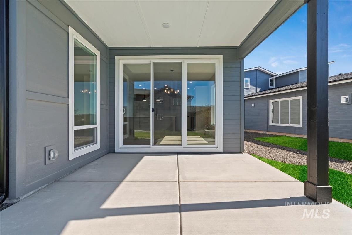 2841 W Warlander, Meridian, Idaho 83642, 4 Bedrooms, 2.5 Bathrooms, Residential For Sale, Price $599,900,MLS 98971676