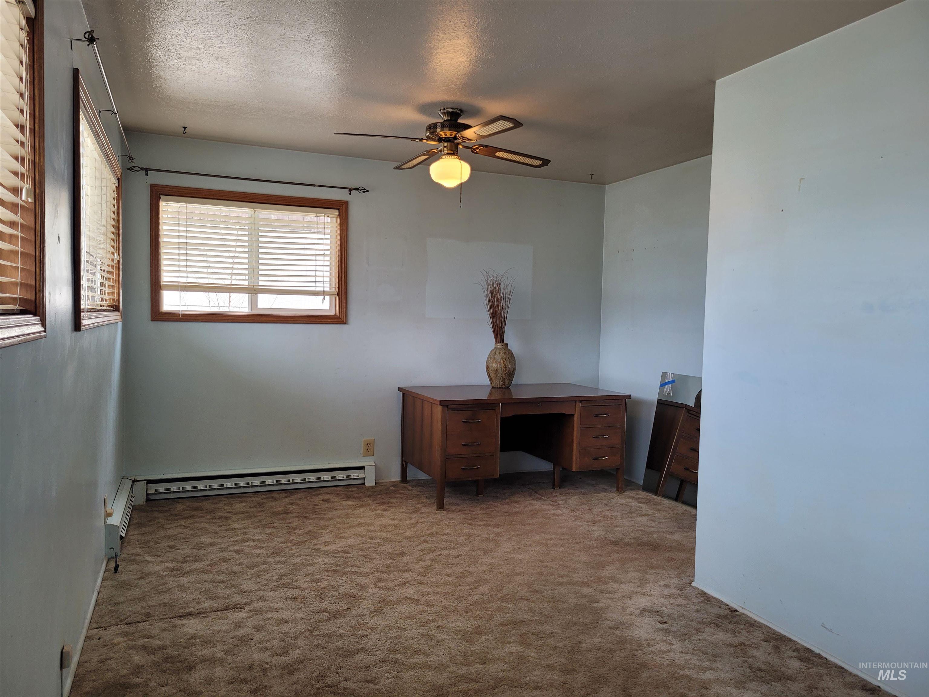 401 S 4th Street, Rupert, Idaho 83350, 2 Bedrooms, 1 Bathroom, Residential For Sale, Price $230,000,MLS 98971677