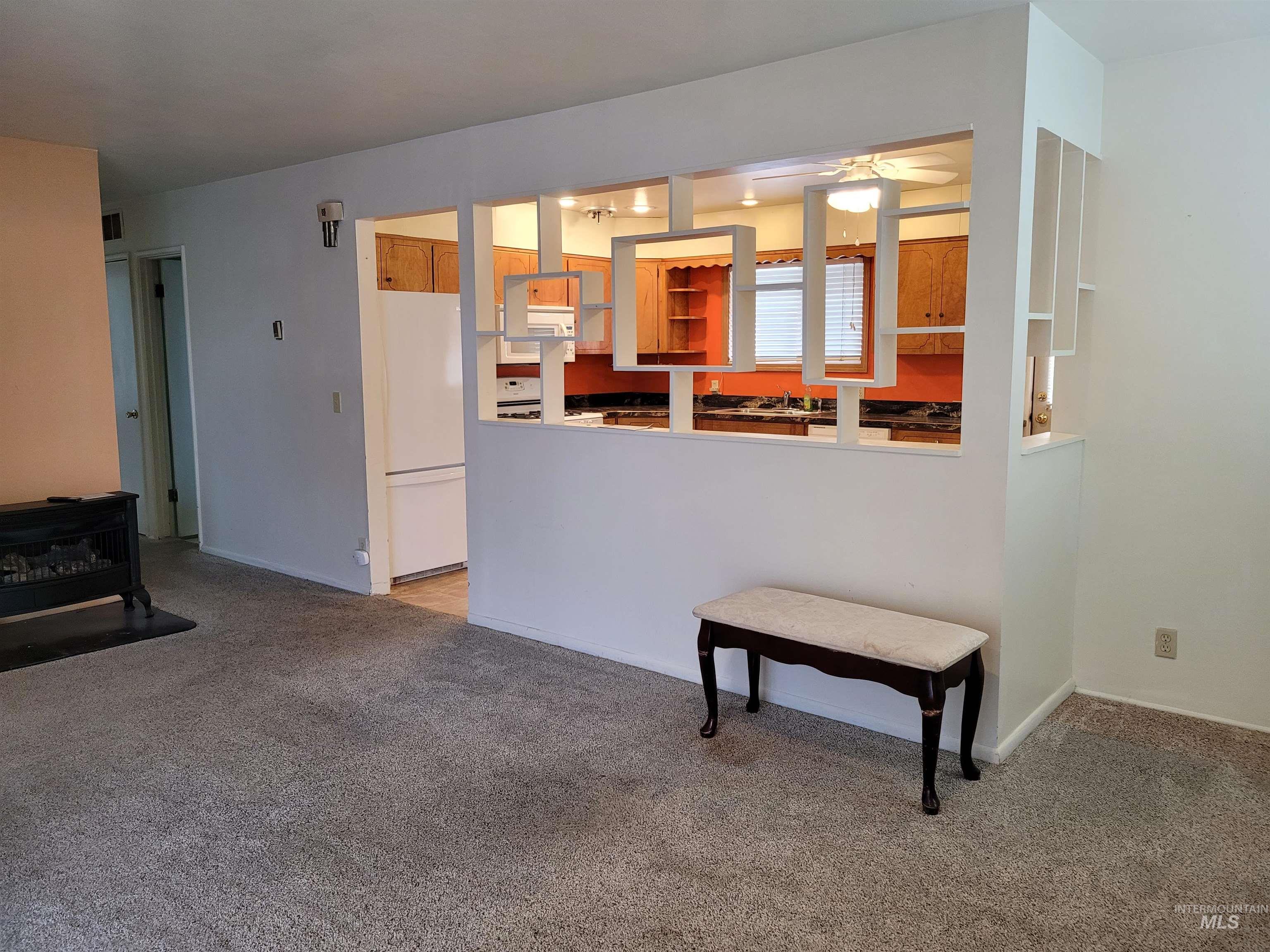 401 S 4th Street, Rupert, Idaho 83350, 2 Bedrooms, 1 Bathroom, Residential For Sale, Price $230,000,MLS 98971677