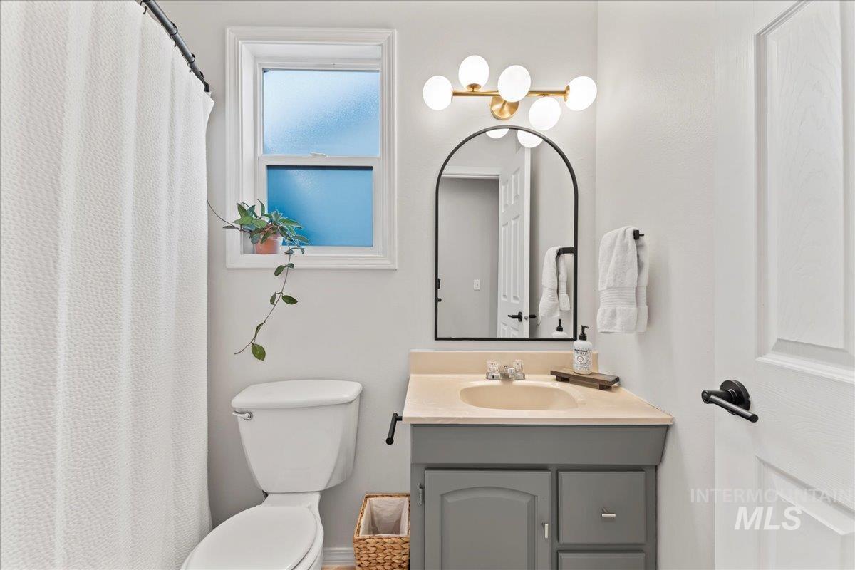 1775 Wasatch Dr, Mountain Home, Idaho 83647-4317, 4 Bedrooms, 3 Bathrooms, Residential For Sale, Price $389,900,MLS 98971678