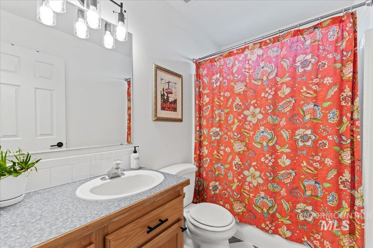 1775 Wasatch Dr, Mountain Home, Idaho 83647-4317, 4 Bedrooms, 3 Bathrooms, Residential For Sale, Price $389,900,MLS 98971678