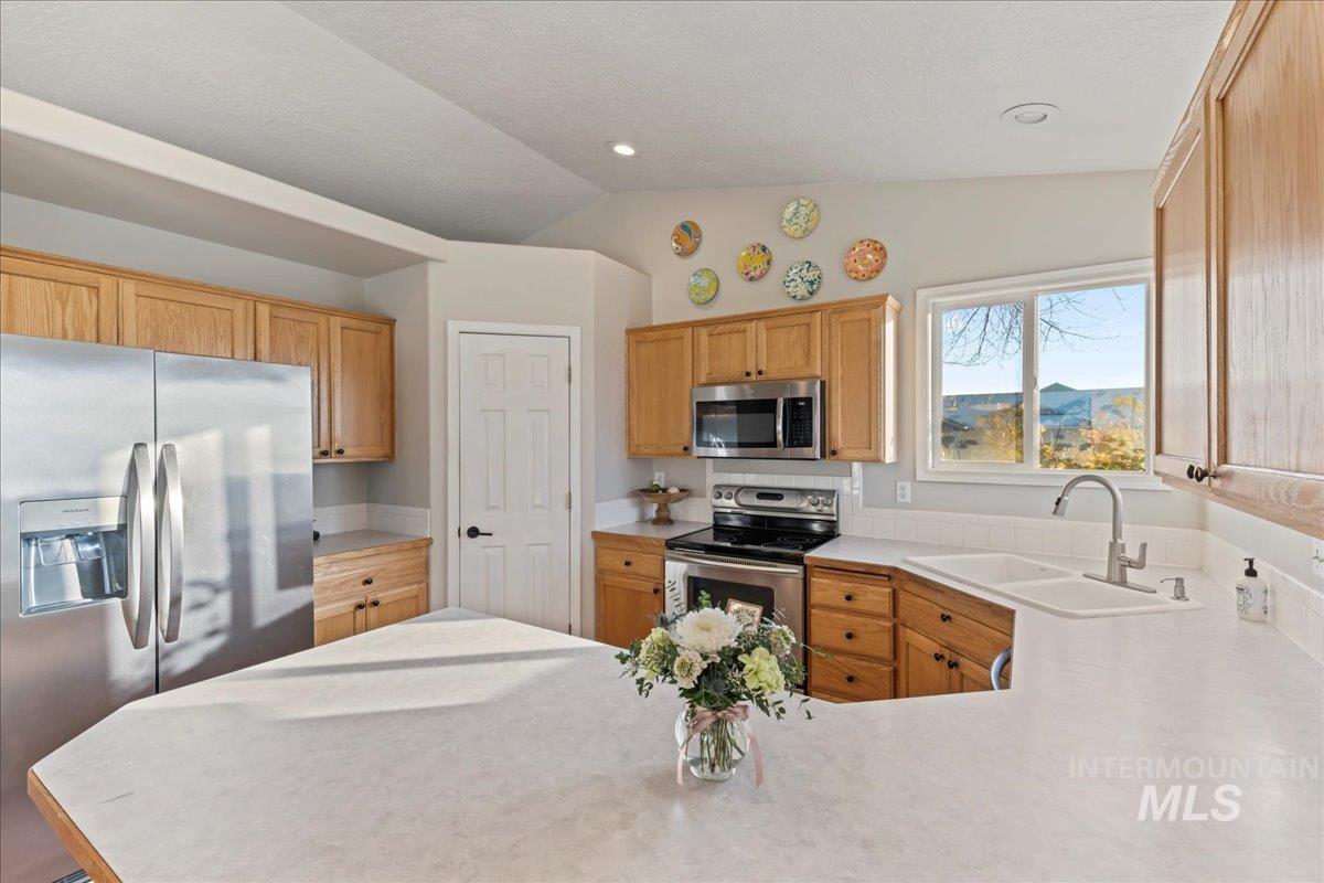 1775 Wasatch Dr, Mountain Home, Idaho 83647-4317, 4 Bedrooms, 3 Bathrooms, Residential For Sale, Price $389,900,MLS 98971678