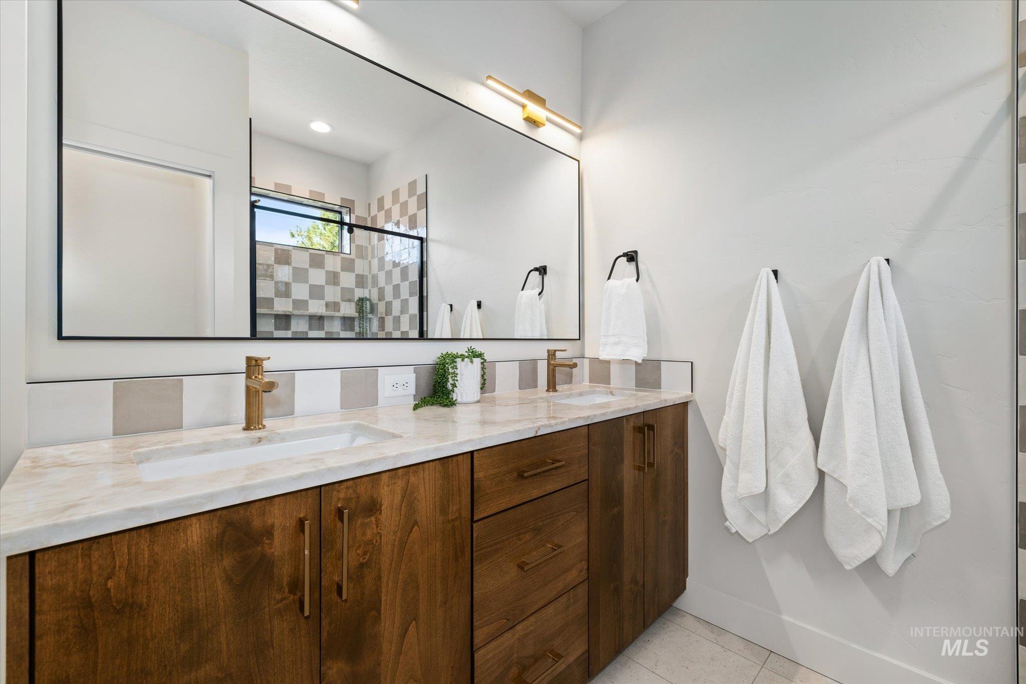 5612 W Grover St, Boise, Idaho 83705, 3 Bedrooms, 2.5 Bathrooms, Residential For Sale, Price $775,000,MLS 98971680