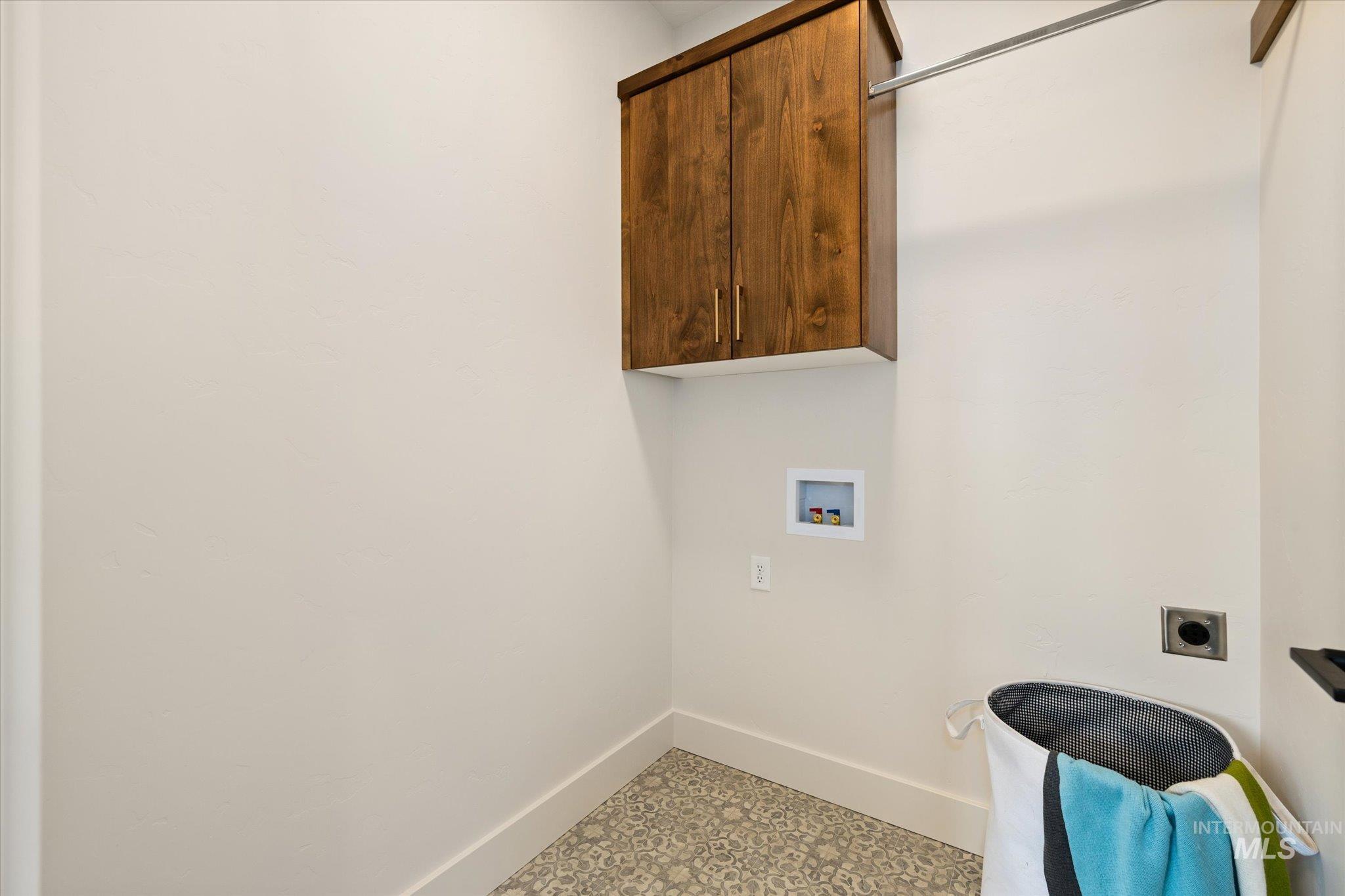 5612 W Grover St, Boise, Idaho 83705, 3 Bedrooms, 2.5 Bathrooms, Residential For Sale, Price $775,000,MLS 98971680