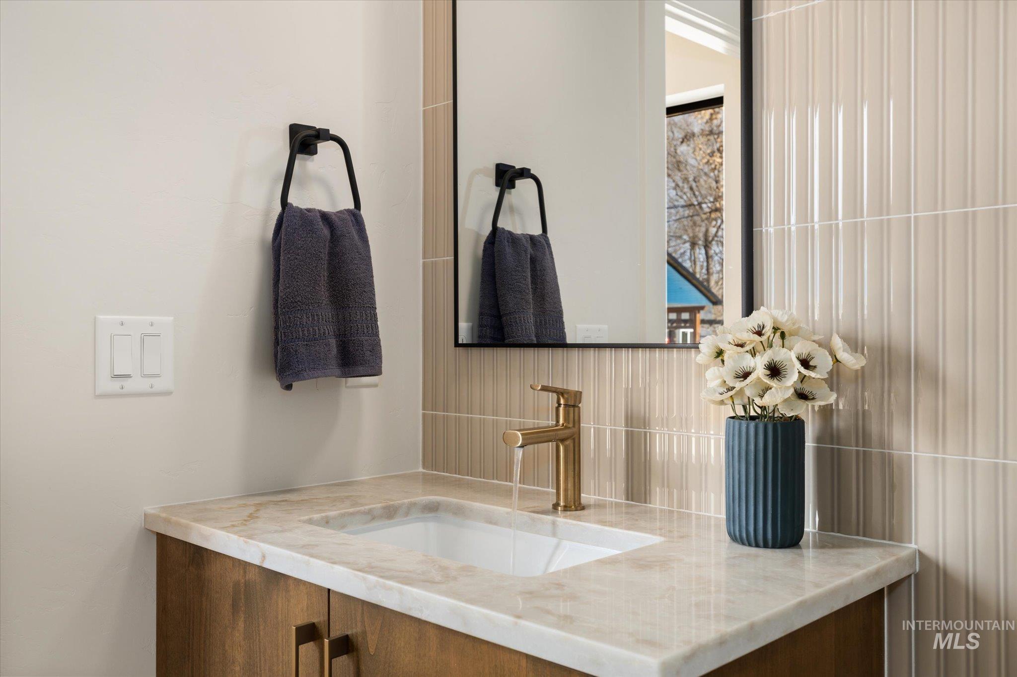 5612 W Grover St, Boise, Idaho 83705, 3 Bedrooms, 2.5 Bathrooms, Residential For Sale, Price $775,000,MLS 98971680