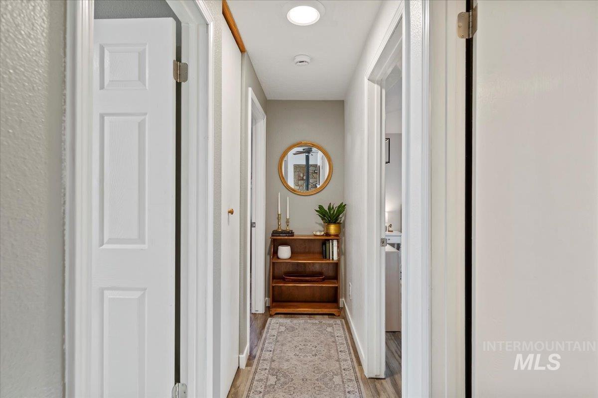 1404 W North Gate Ave, Meridian, Idaho 83642, 3 Bedrooms, 1.5 Bathrooms, Residential For Sale, Price $369,000,MLS 98971683