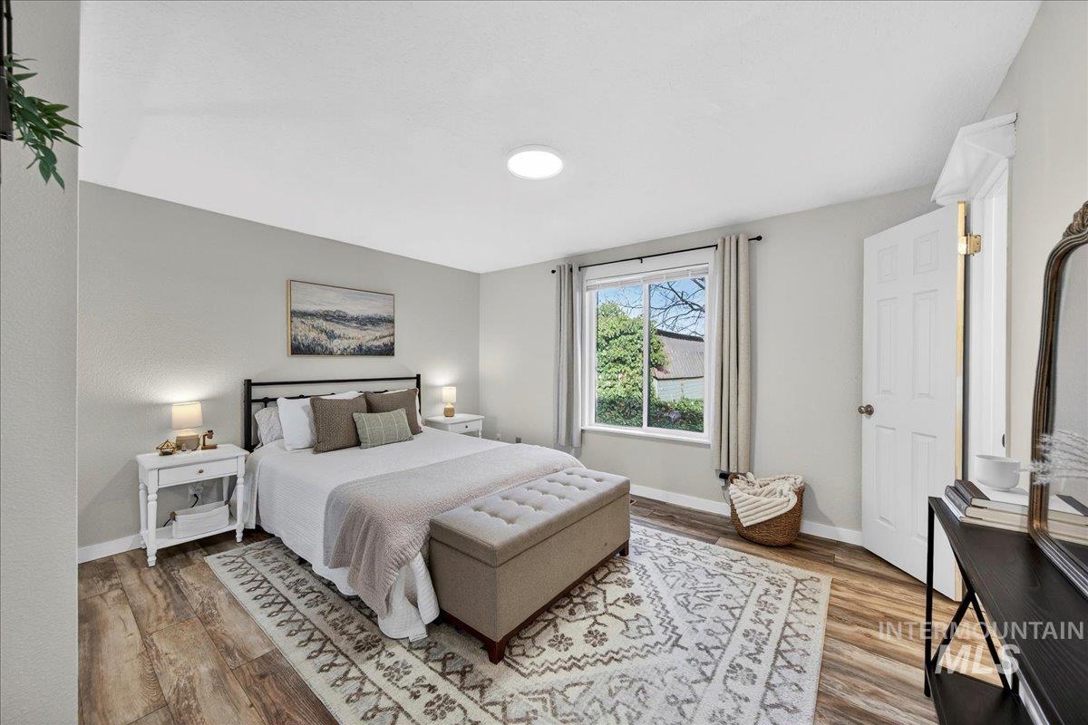 1404 W North Gate Ave, Meridian, Idaho 83642, 3 Bedrooms, 1.5 Bathrooms, Residential For Sale, Price $369,000,MLS 98971683