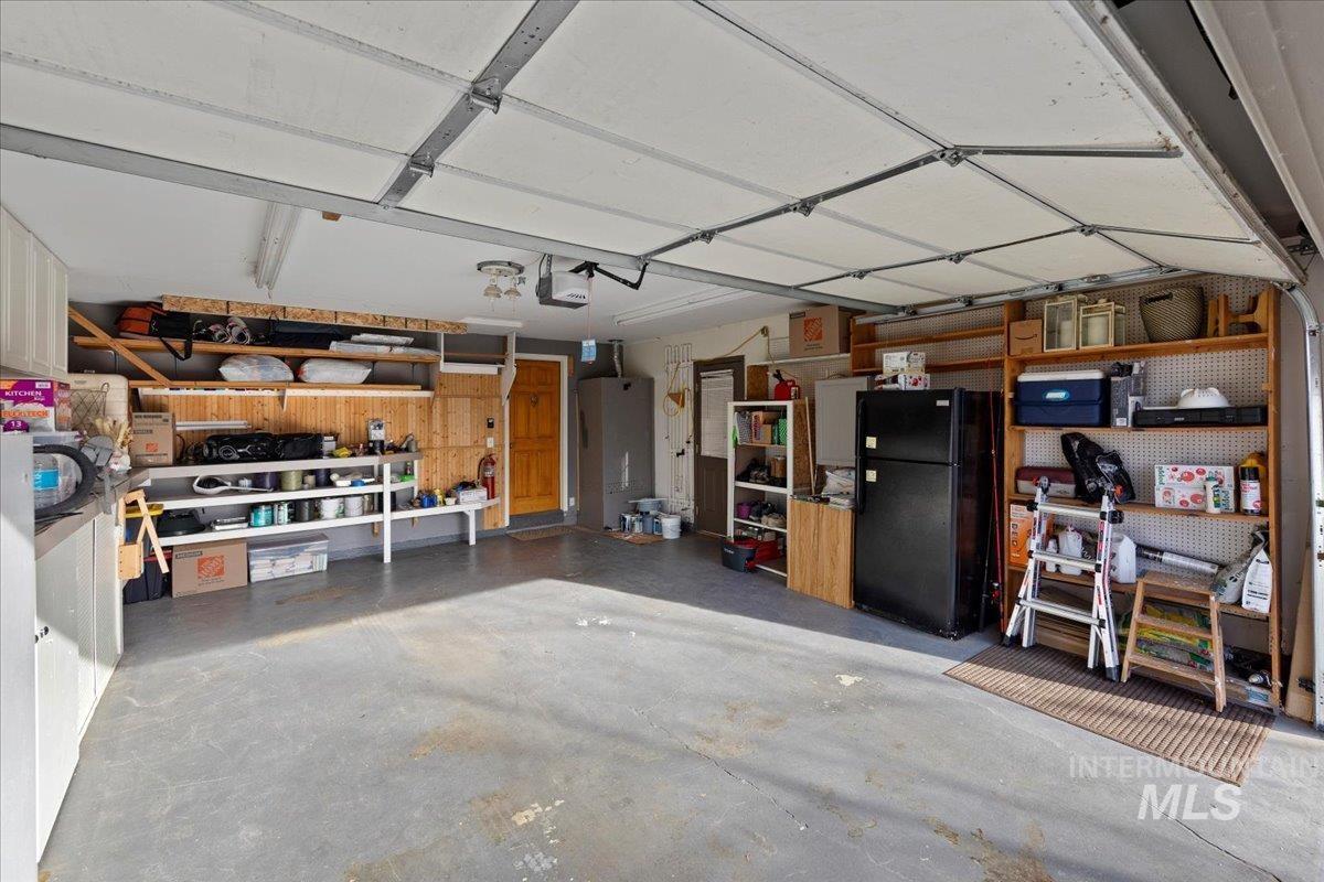 1404 W North Gate Ave, Meridian, Idaho 83642, 3 Bedrooms, 1.5 Bathrooms, Residential For Sale, Price $369,000,MLS 98971683