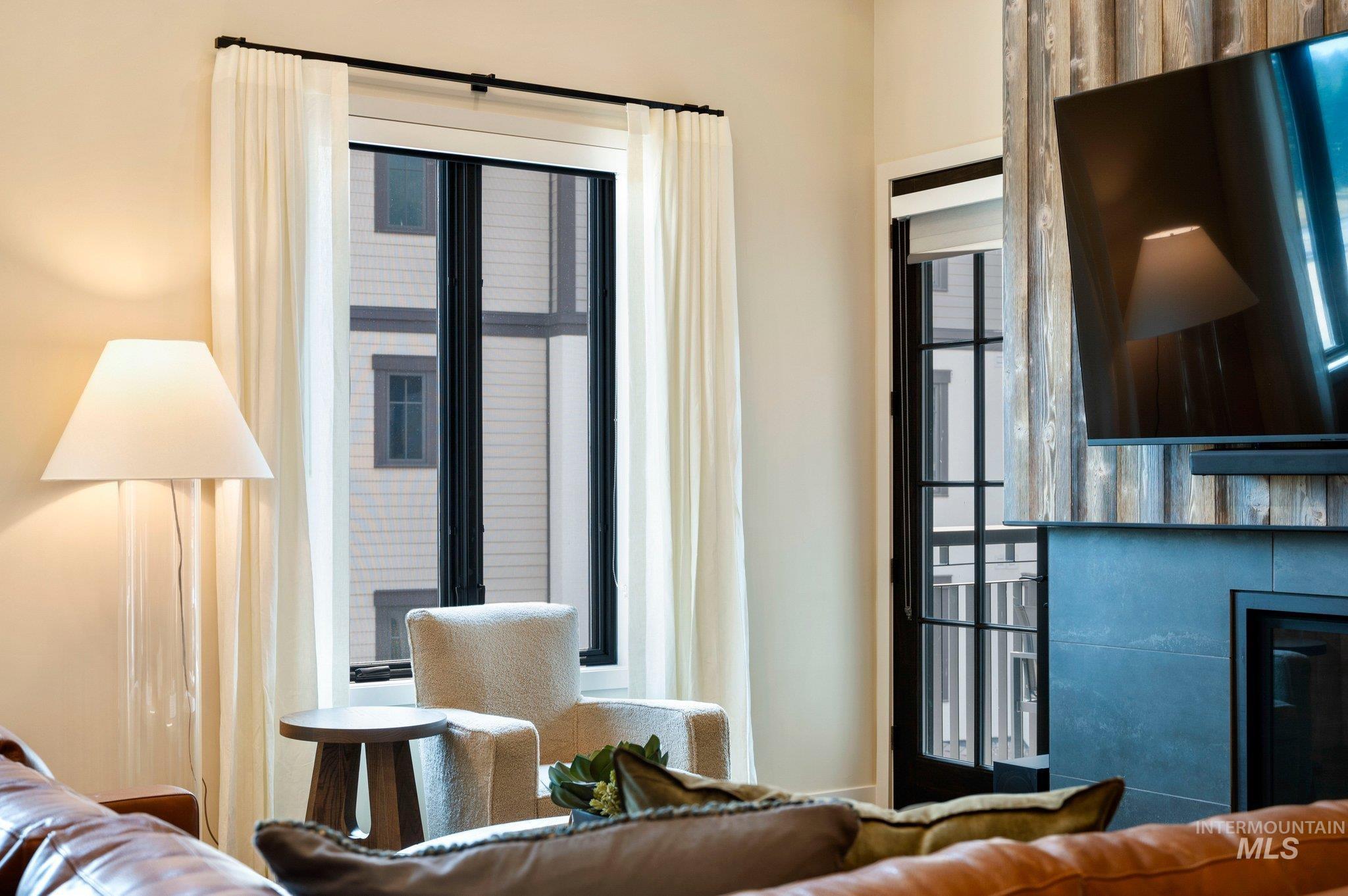 700 Village Drive, Donnelly, Idaho 83615, 2 Bedrooms, 2.5 Bathrooms, Residential For Sale, Price $1,599,000,MLS 98971684