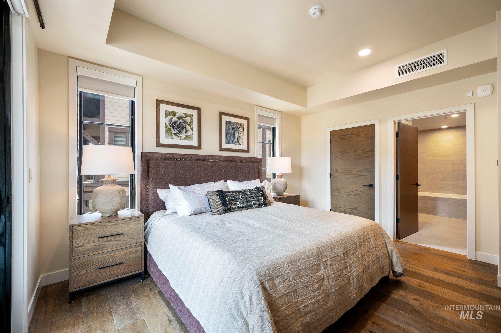 700 Village Drive, Donnelly, Idaho 83615, 2 Bedrooms, 2.5 Bathrooms, Residential For Sale, Price $1,599,000,MLS 98971684