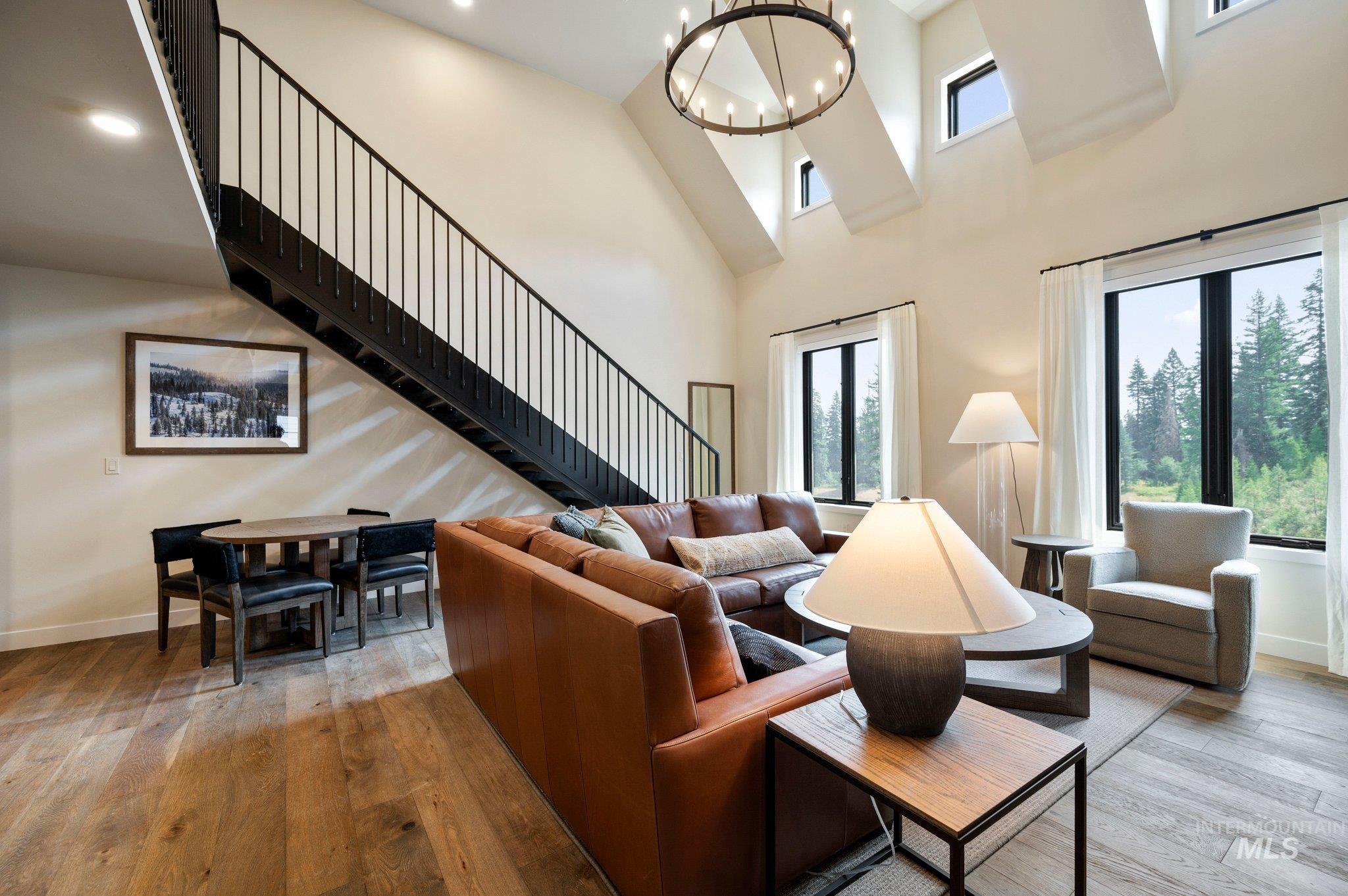 700 Village Drive, Donnelly, Idaho 83615, 2 Bedrooms, 2.5 Bathrooms, Residential For Sale, Price $1,599,000,MLS 98971684