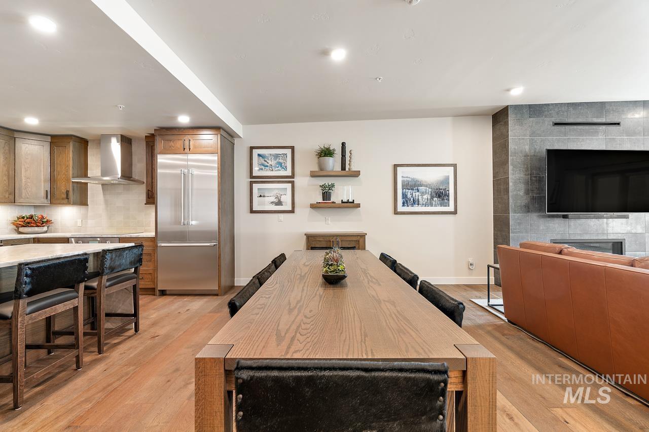 740 Village Drive, Donnelly, Idaho 83615, 1 Bedroom, 2 Bathrooms, Residential For Sale, Price $1,699,000,MLS 98971685