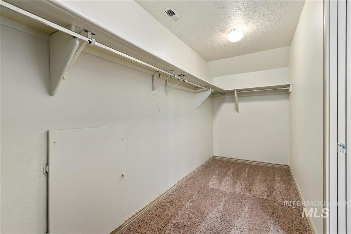 1485 W Oakhampton Drive, Eagle, Idaho 83616, 4 Bedrooms, 3.5 Bathrooms, Residential For Sale, Price $1,195,000,MLS 98971686