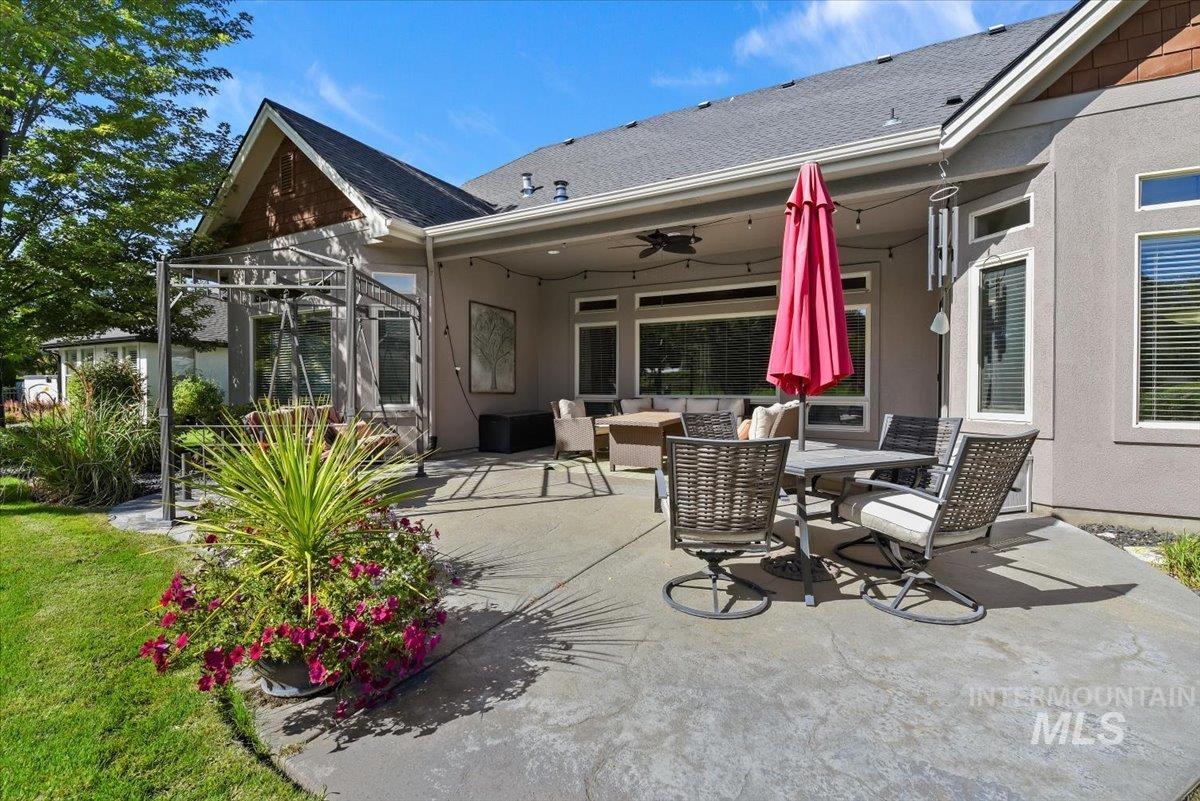 1485 W Oakhampton Drive, Eagle, Idaho 83616, 4 Bedrooms, 3.5 Bathrooms, Residential For Sale, Price $1,195,000,MLS 98971686