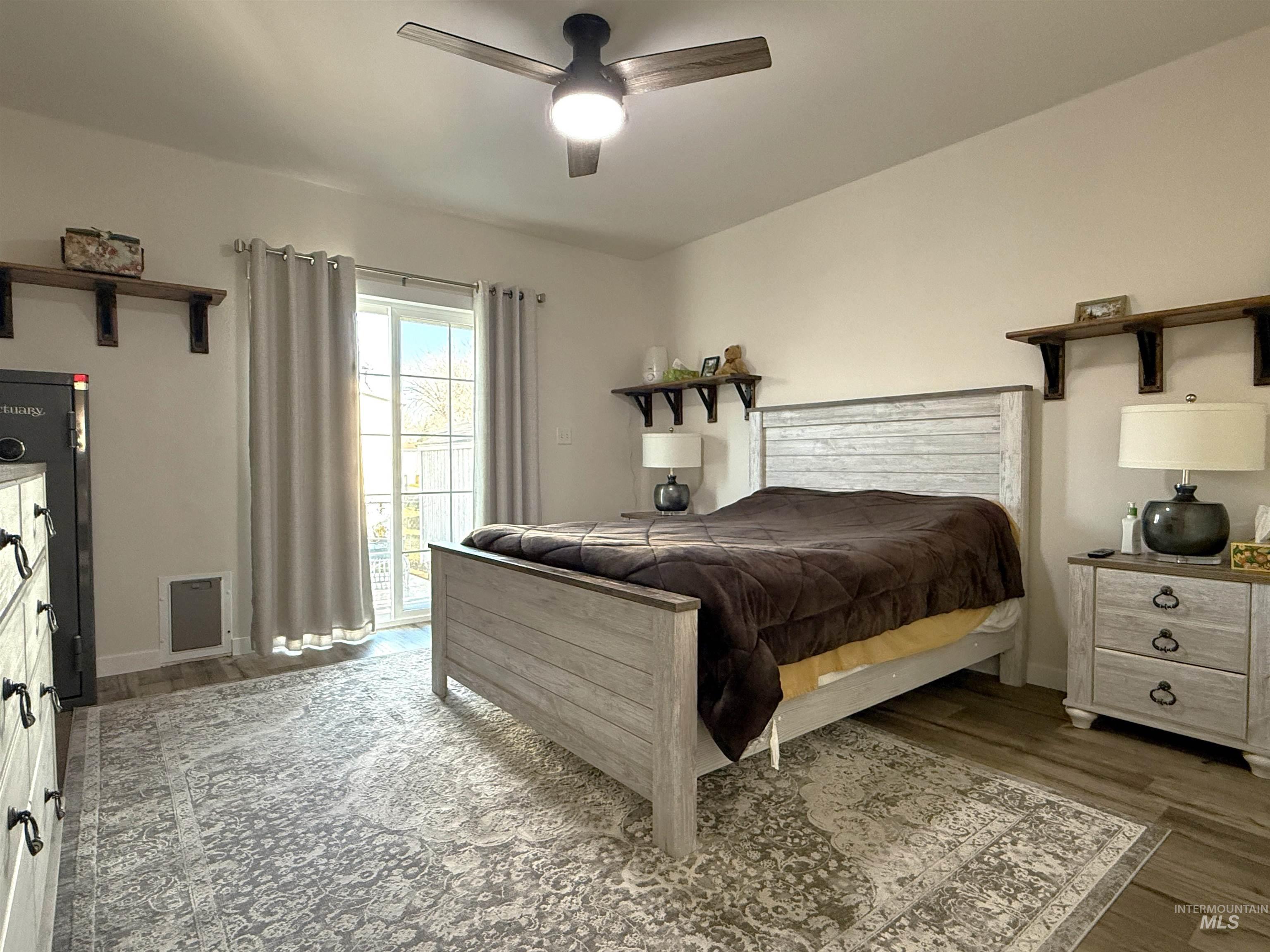 526 W Mesquite Street, Boise, Idaho 83713, 3 Bedrooms, 2 Bathrooms, Residential For Sale, Price $144,900, 98971692