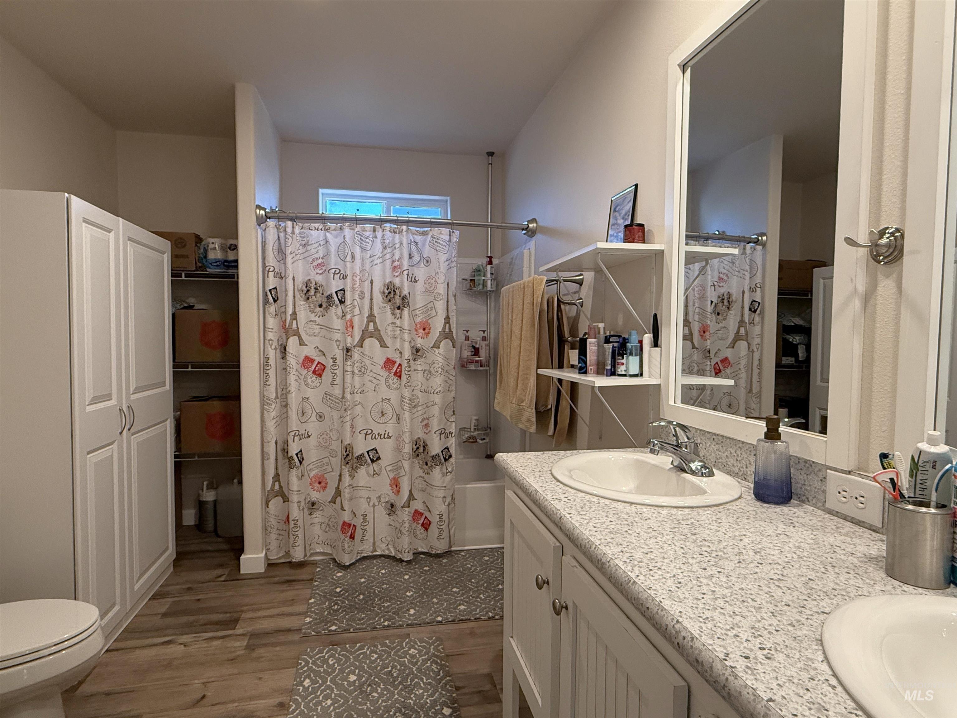 526 W Mesquite Street, Boise, Idaho 83713, 3 Bedrooms, 2 Bathrooms, Residential For Sale, Price $149,900,MLS 98971692