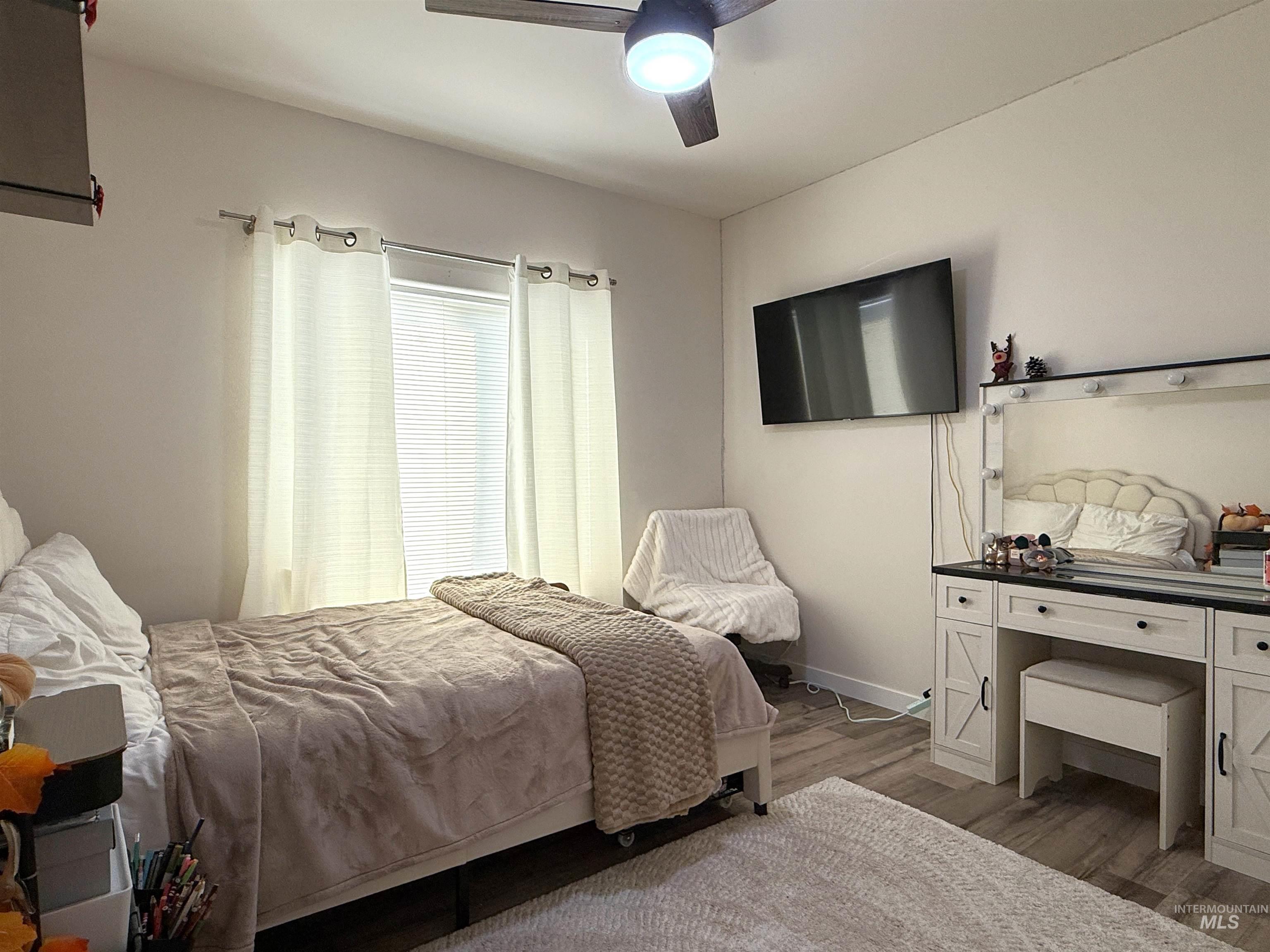 526 W Mesquite Street, Boise, Idaho 83713, 3 Bedrooms, 2 Bathrooms, Residential For Sale, Price $149,900,MLS 98971692