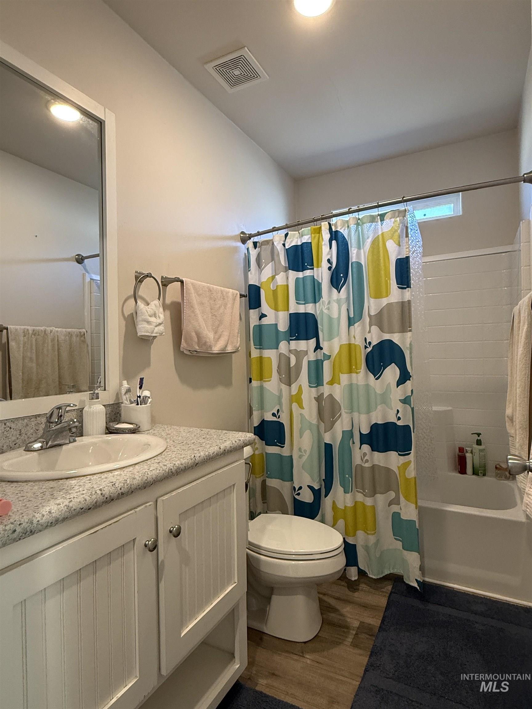 526 W Mesquite Street, Boise, Idaho 83713, 3 Bedrooms, 2 Bathrooms, Residential For Sale, Price $149,900,MLS 98971692