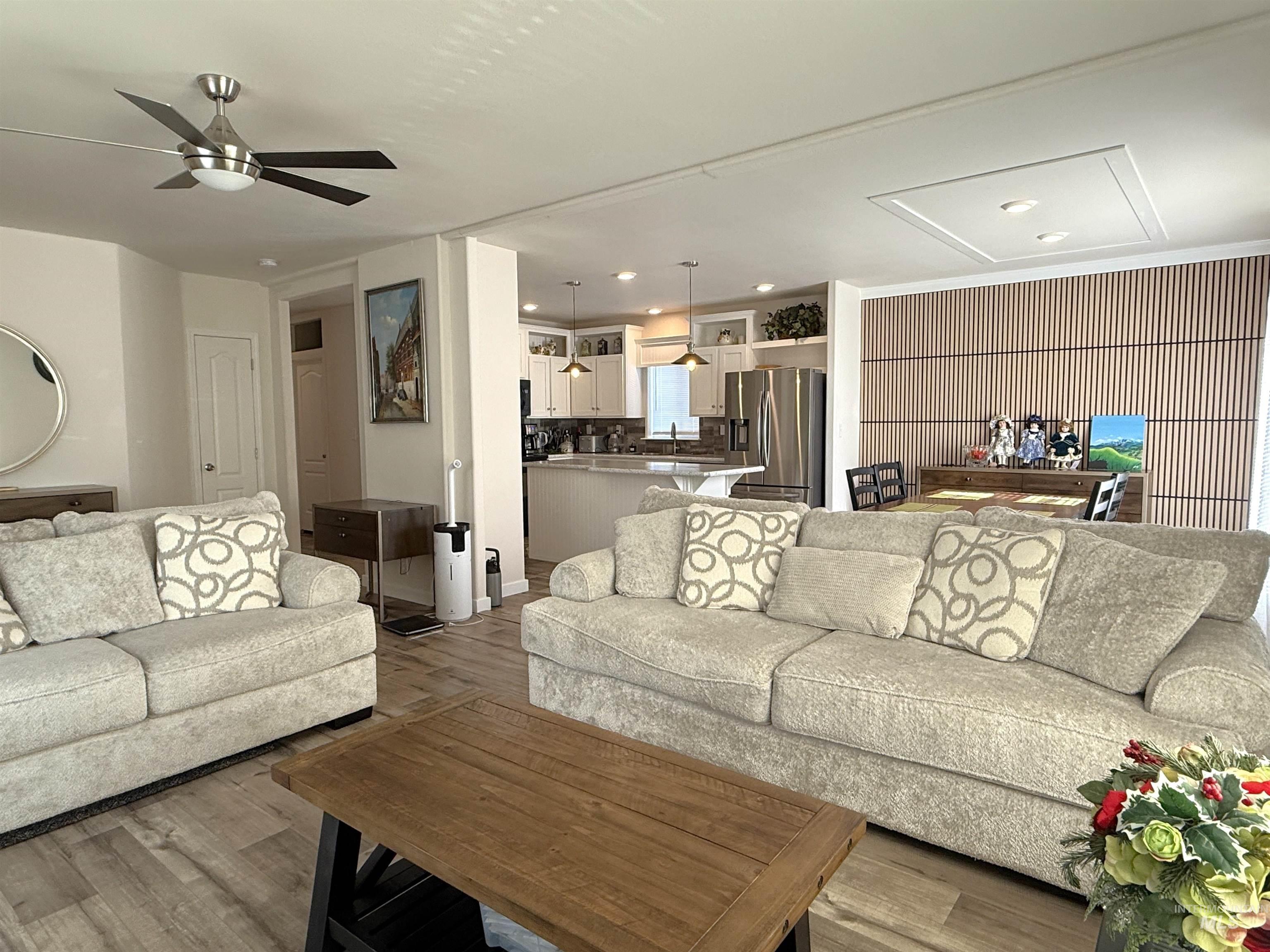 526 W Mesquite Street, Boise, Idaho 83713, 3 Bedrooms, 2 Bathrooms, Residential For Sale, Price $149,900,MLS 98971692