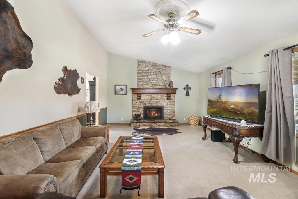 213 Sage Road West, Jerome, Idaho 83338, 3 Bedrooms, 2.5 Bathrooms, Residential For Sale, Price $589,000,MLS 98971694