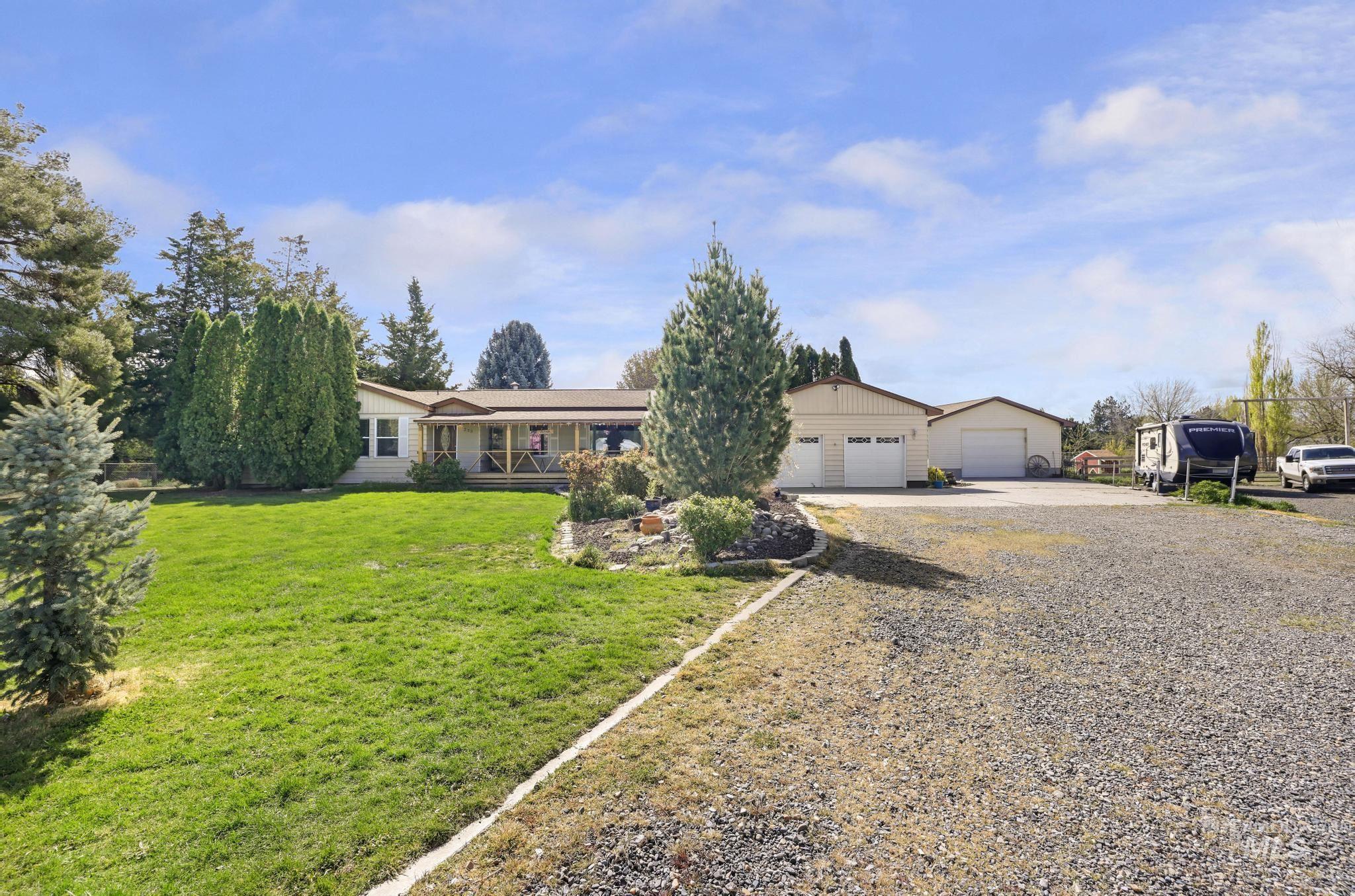 213 Sage Road West, Jerome, Idaho 83338, 3 Bedrooms, 2.5 Bathrooms, Residential For Sale, Price $579,000,MLS 98971694