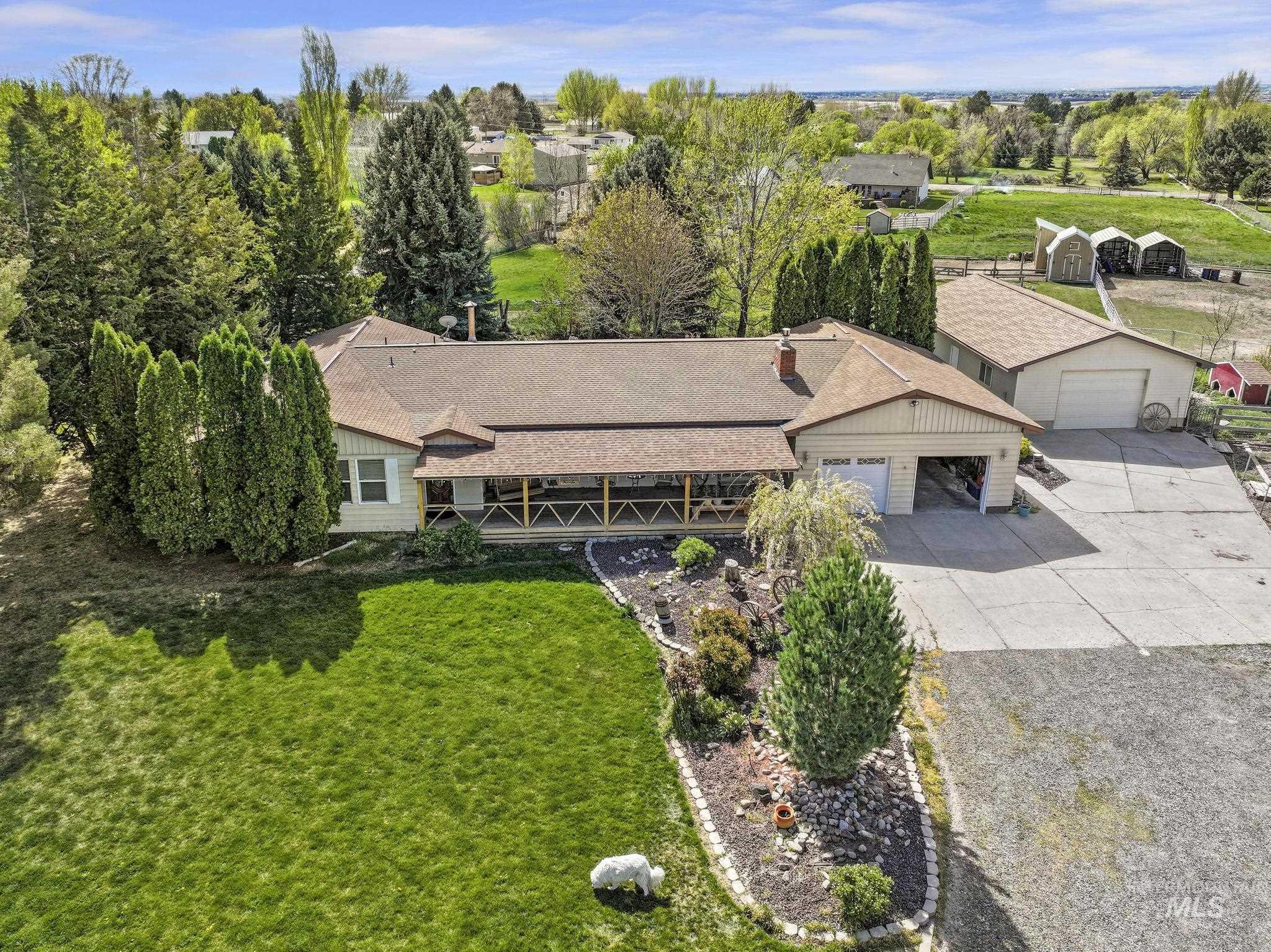 213 Sage Road West, Jerome, Idaho 83338, 3 Bedrooms, 2.5 Bathrooms, Residential For Sale, Price $579,000,MLS 98971694