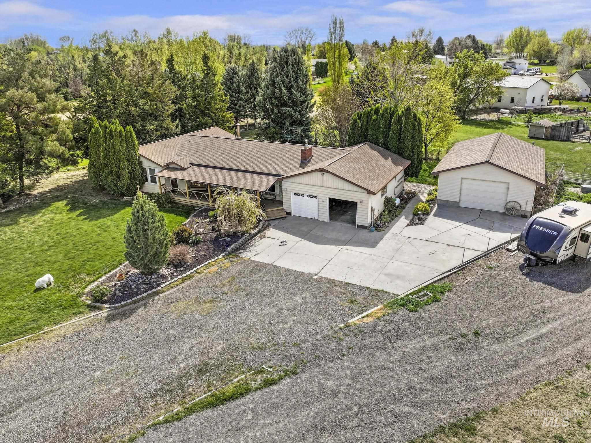 213 Sage Road West, Jerome, Idaho 83338, 3 Bedrooms, 2.5 Bathrooms, Residential For Sale, Price $579,000,MLS 98971694