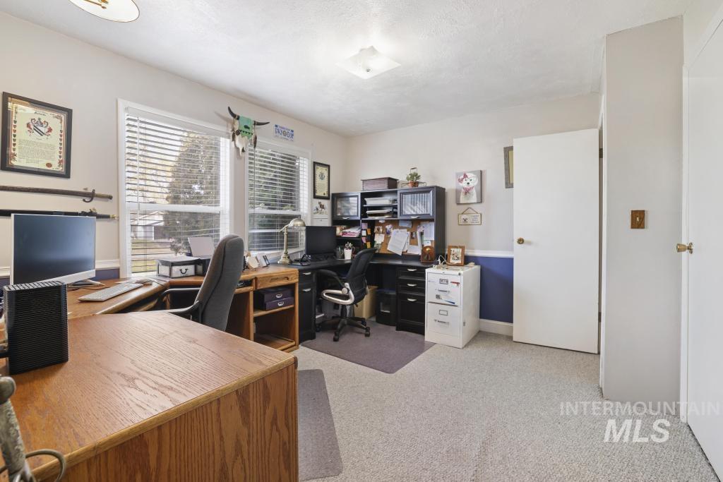 213 Sage Road West, Jerome, Idaho 83338, 3 Bedrooms, 2.5 Bathrooms, Residential For Sale, Price $589,000,MLS 98971694