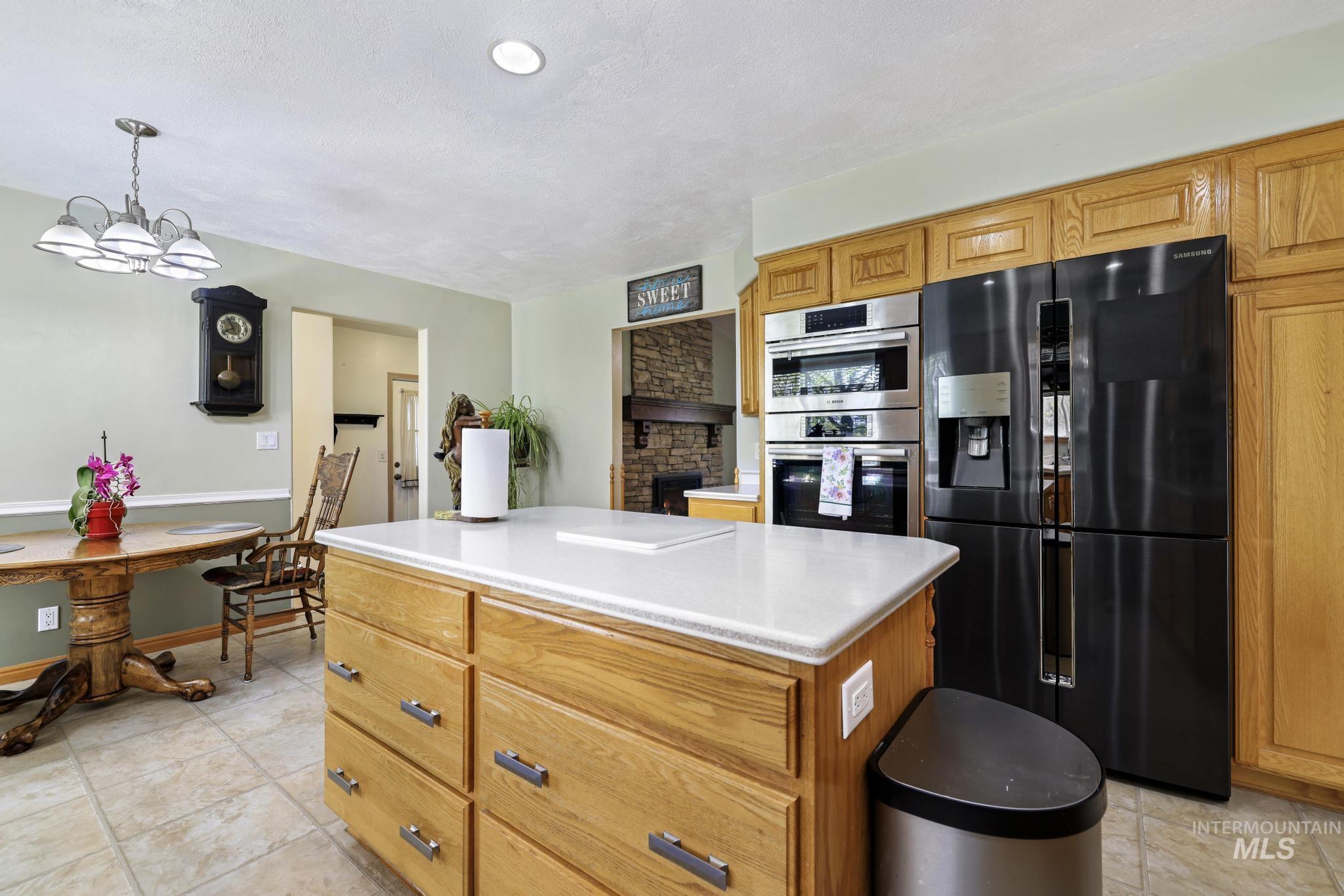 213 Sage Road West, Jerome, Idaho 83338, 3 Bedrooms, 2.5 Bathrooms, Residential For Sale, Price $579,000,MLS 98971694