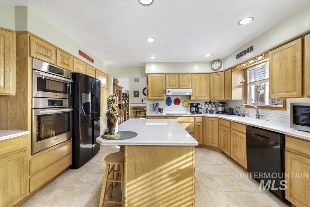 213 Sage Road West, Jerome, Idaho 83338, 3 Bedrooms, 2.5 Bathrooms, Residential For Sale, Price $589,000,MLS 98971694