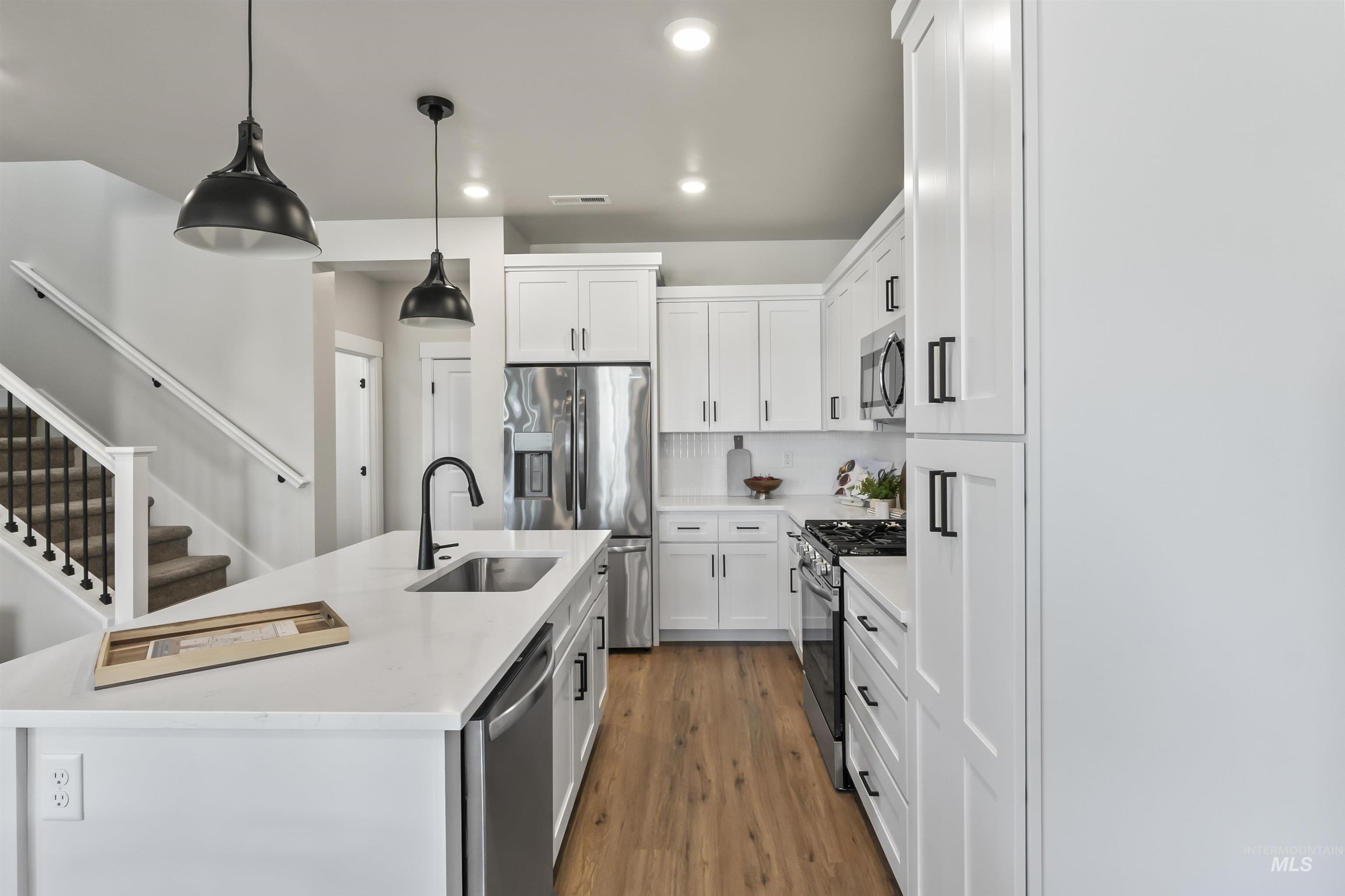 12531 W Callisto Ln, Star, Idaho 83669, 3 Bedrooms, 2.5 Bathrooms, Residential For Sale, Price $415,990,MLS 98971701