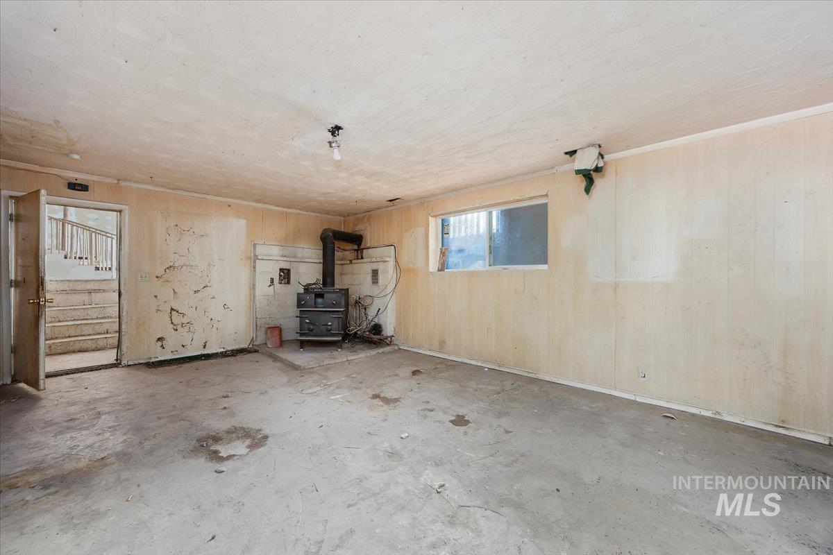 63 S 600 W, Burley, Idaho 83318, 5 Bedrooms, 3 Bathrooms, Residential For Sale, Price $229,000,MLS 98971704