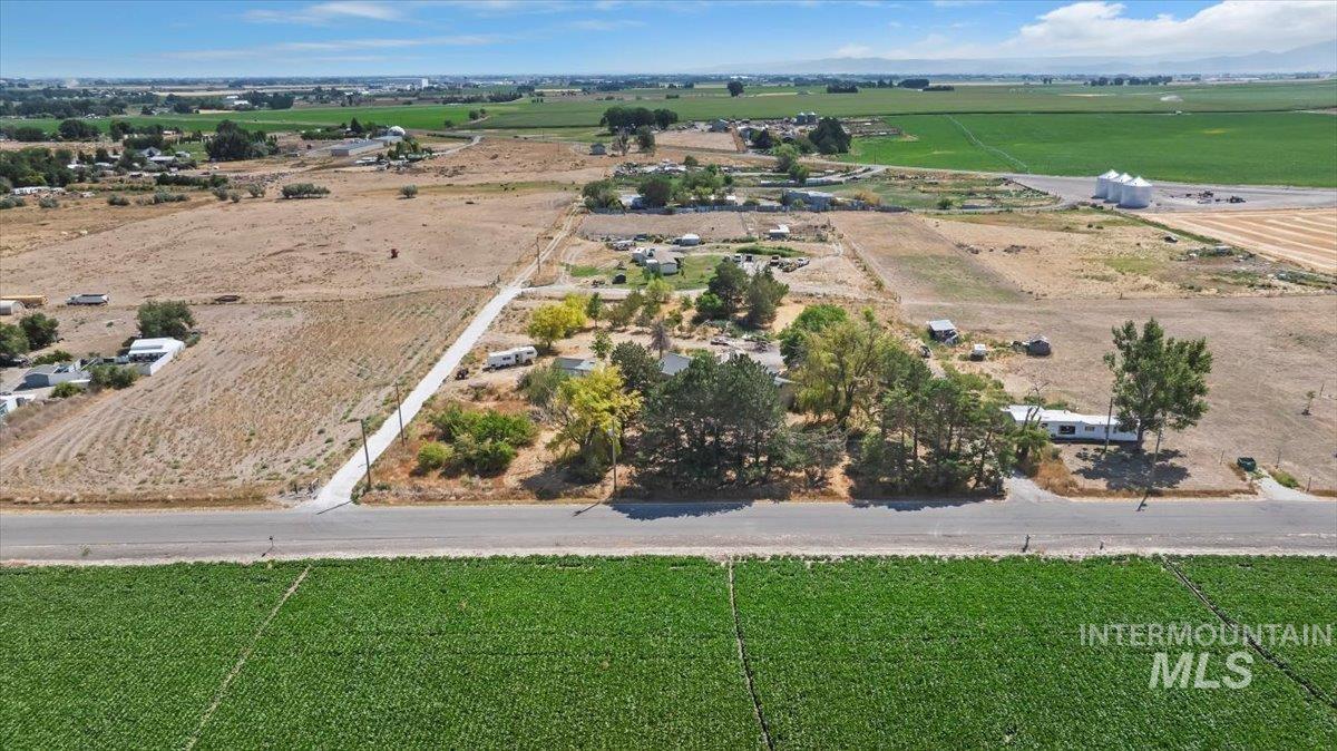 63 S 600 W, Burley, Idaho 83318, 5 Bedrooms, 3 Bathrooms, Residential For Sale, Price $229,000,MLS 98971704