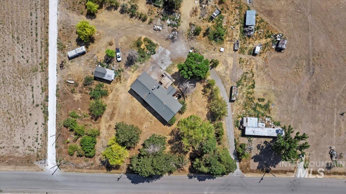 63 S 600 W, Burley, Idaho 83318, 5 Bedrooms, 3 Bathrooms, Residential For Sale, Price $229,000,MLS 98971704