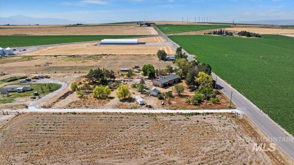 63 S 600 W, Burley, Idaho 83318, 5 Bedrooms, 3 Bathrooms, Residential For Sale, Price $229,000,MLS 98971704