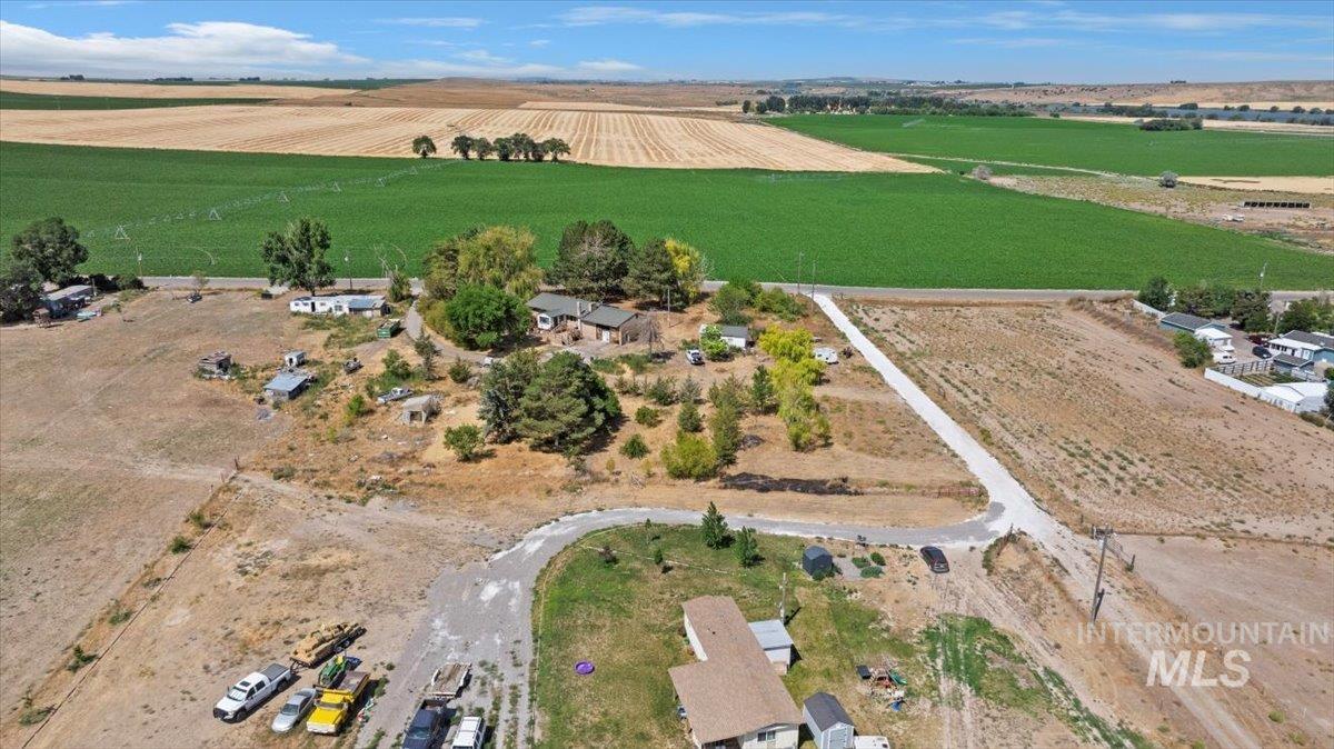 63 S 600 W, Burley, Idaho 83318, 5 Bedrooms, 3 Bathrooms, Residential For Sale, Price $229,000,MLS 98971704