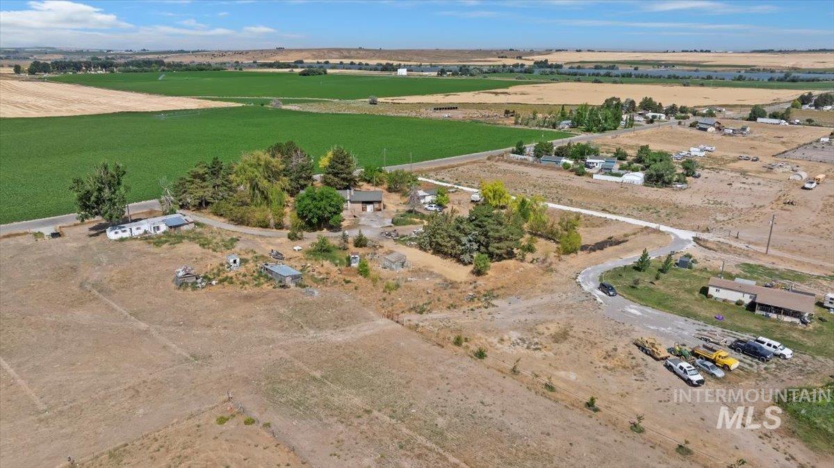 63 S 600 W, Burley, Idaho 83318, 5 Bedrooms, 3 Bathrooms, Residential For Sale, Price $229,000,MLS 98971704