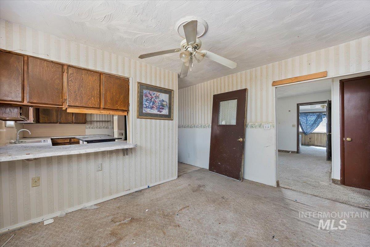 63 S 600 W, Burley, Idaho 83318, 5 Bedrooms, 3 Bathrooms, Residential For Sale, Price $229,000,MLS 98971704