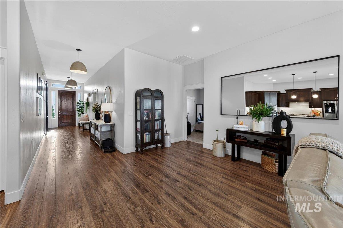 11808 W Carlisle Bay Drive, Star, Idaho 83669, 4 Bedrooms, 3 Bathrooms, Residential For Sale, Price $789,000,MLS 98971708