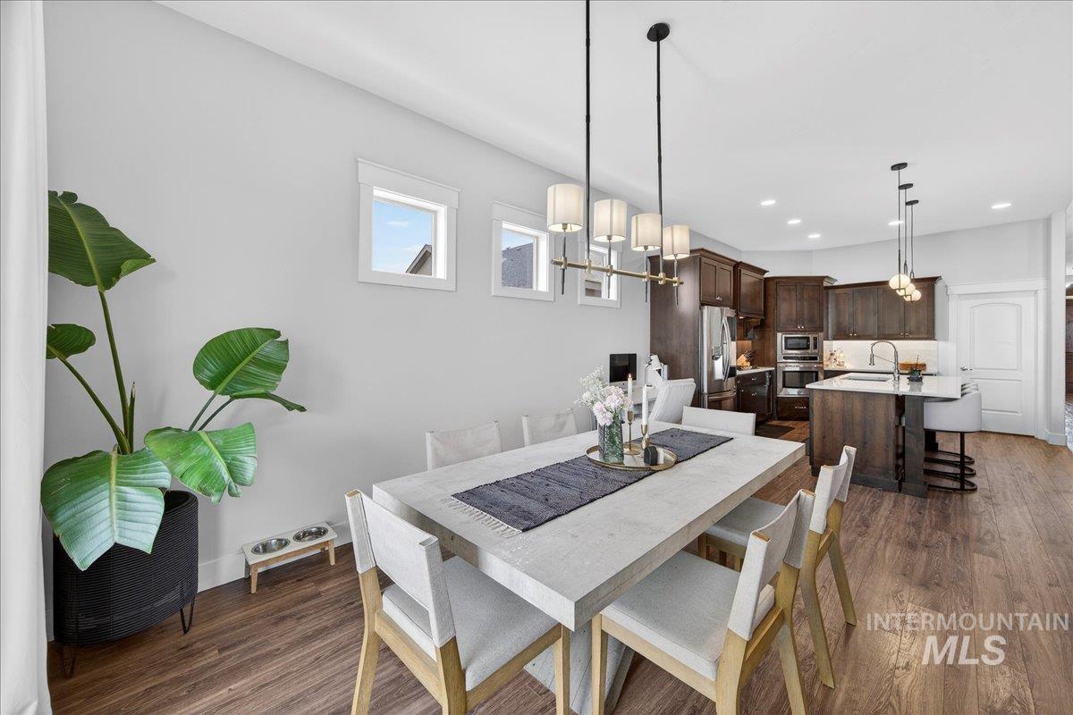 11808 W Carlisle Bay Drive, Star, Idaho 83669, 4 Bedrooms, 3 Bathrooms, Residential For Sale, Price $812,500,MLS 98971708